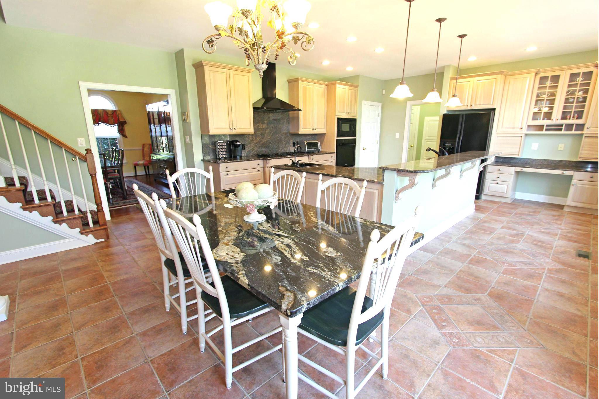 TODD LAKES - Residential