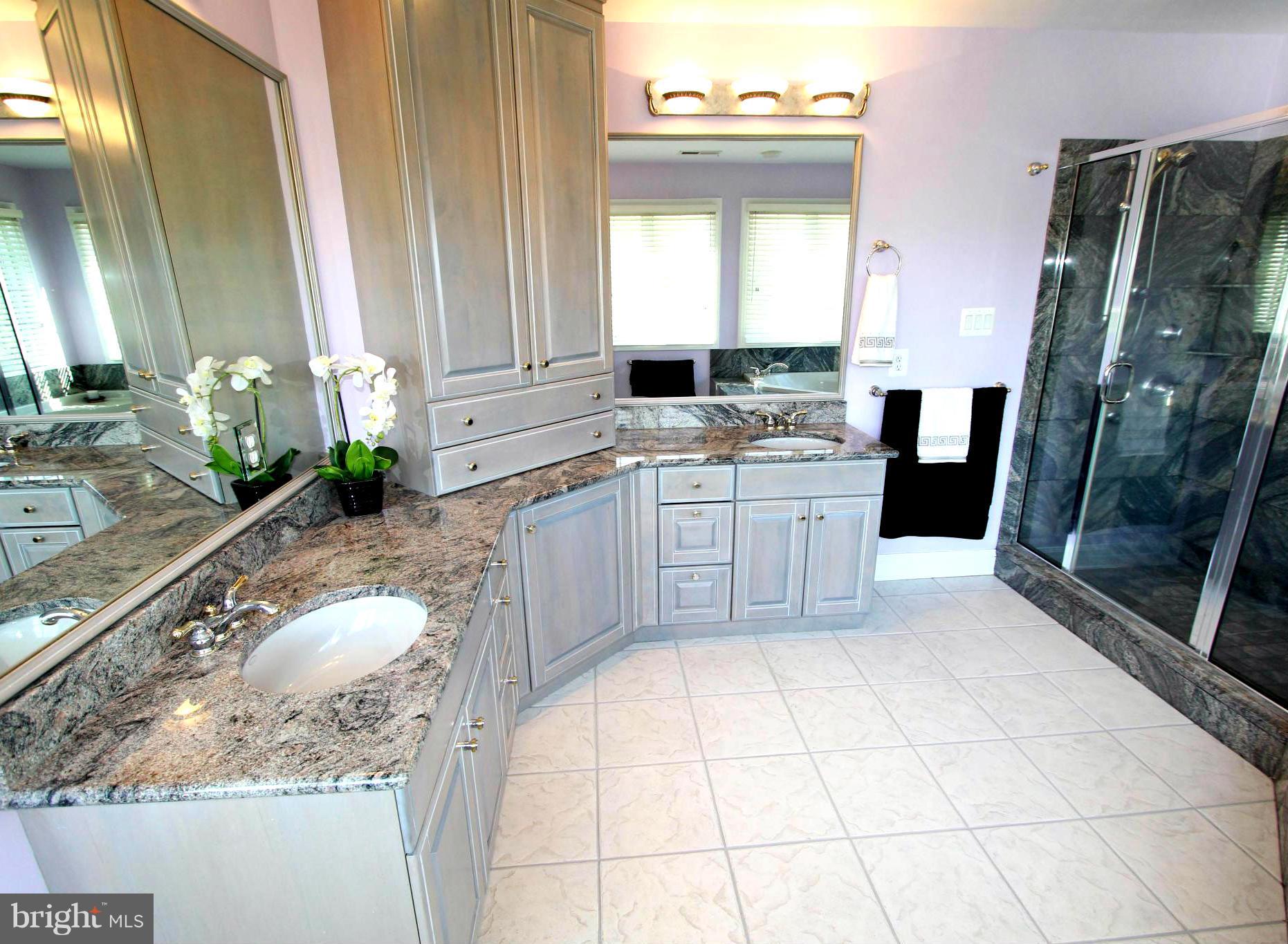 TODD LAKES - Residential