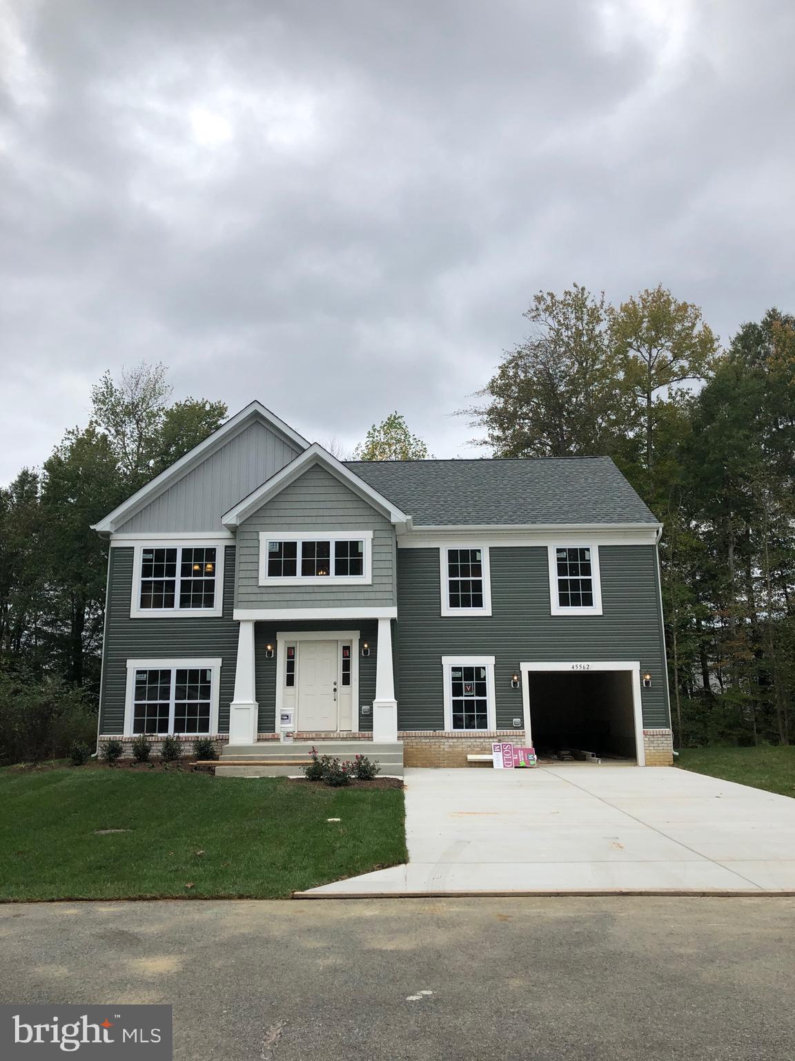 ELIZABETH HILLS PHASE 4 - Residential