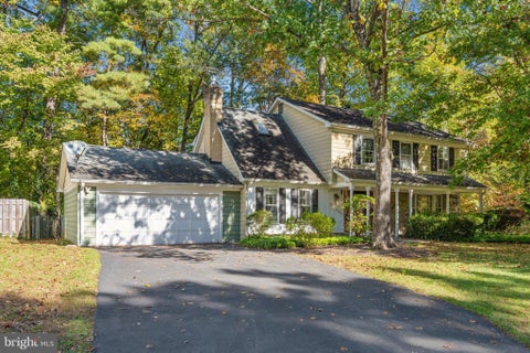 Photo of 10801 Kirkwall Terrace, POTOMAC, MD 20854 (MLS # MDMC2259184)