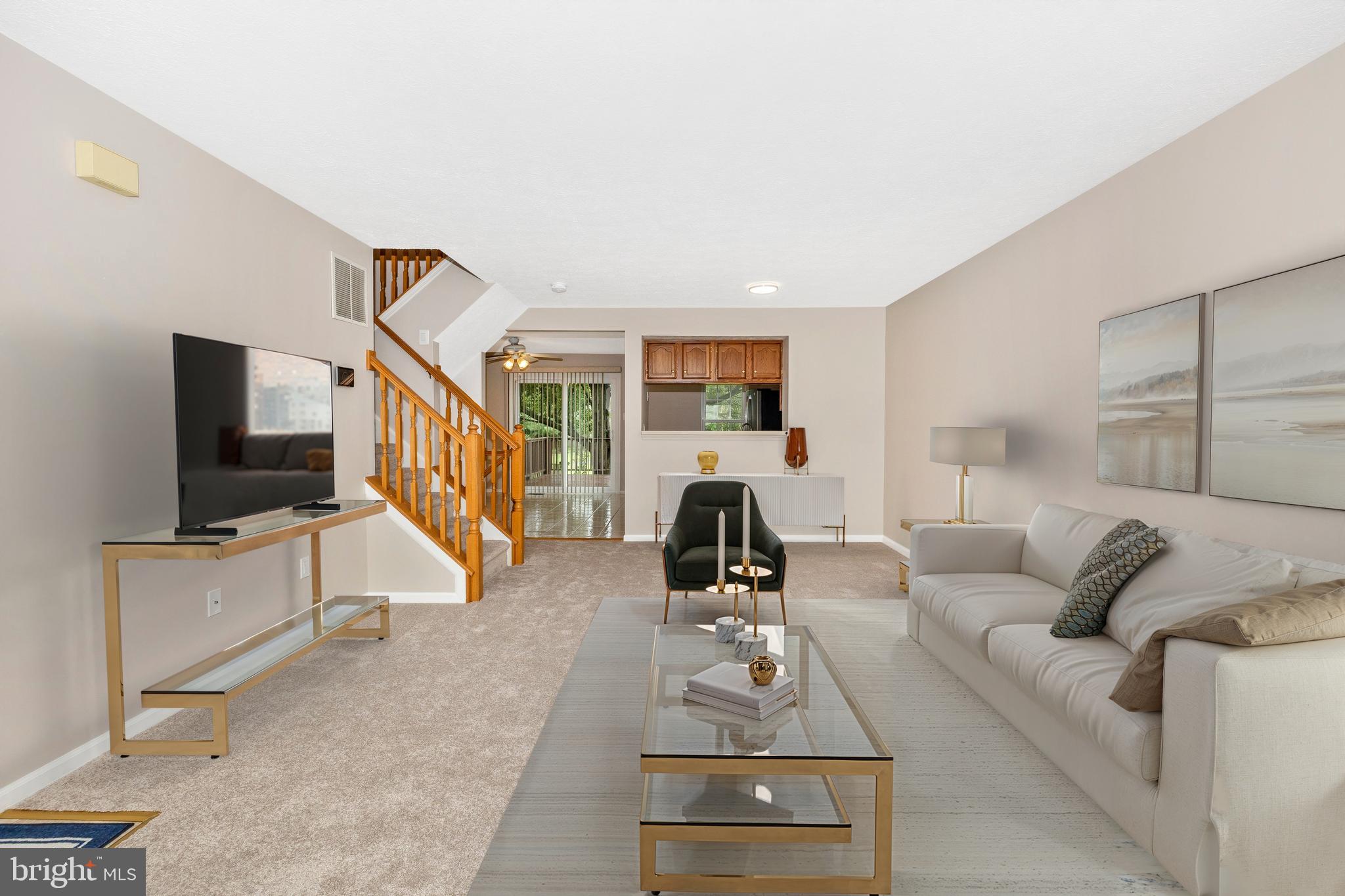 5220 EARLES COURT