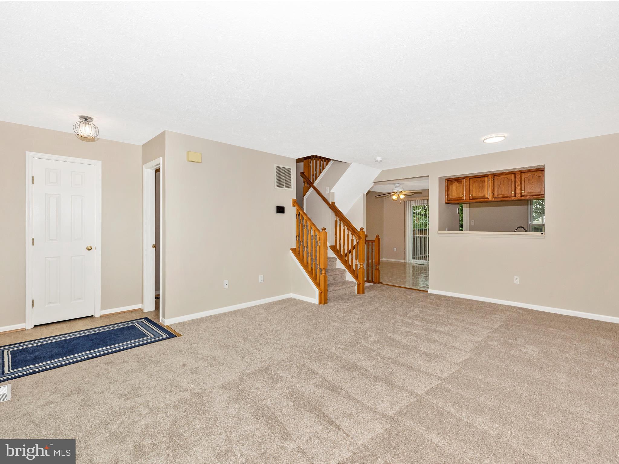 5220 EARLES COURT