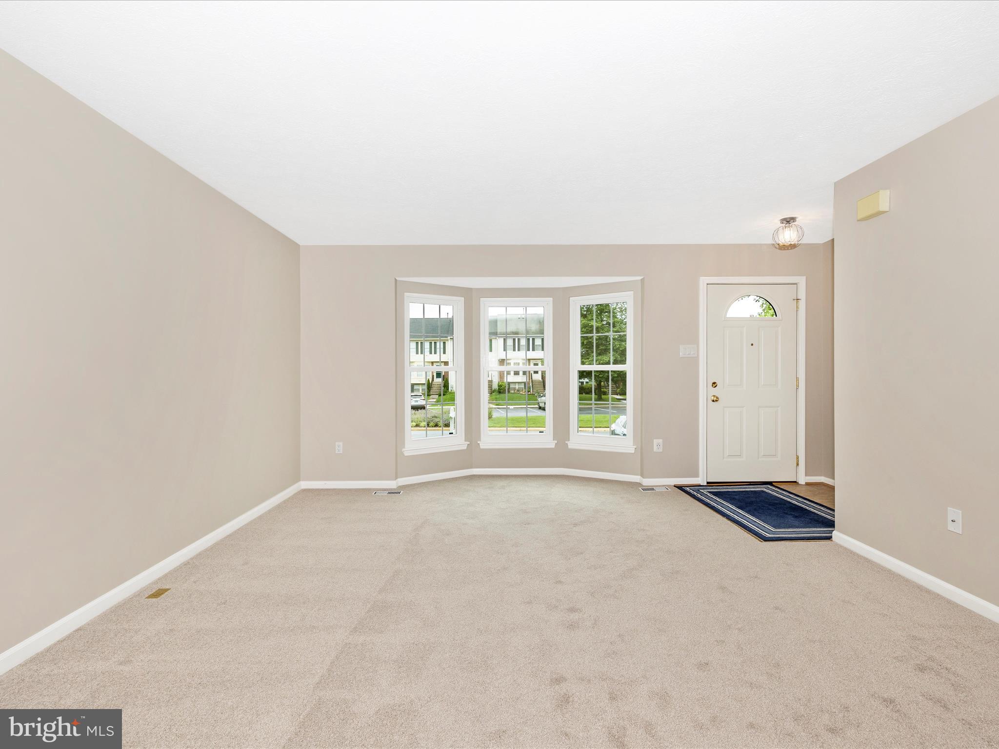 5220 EARLES COURT
