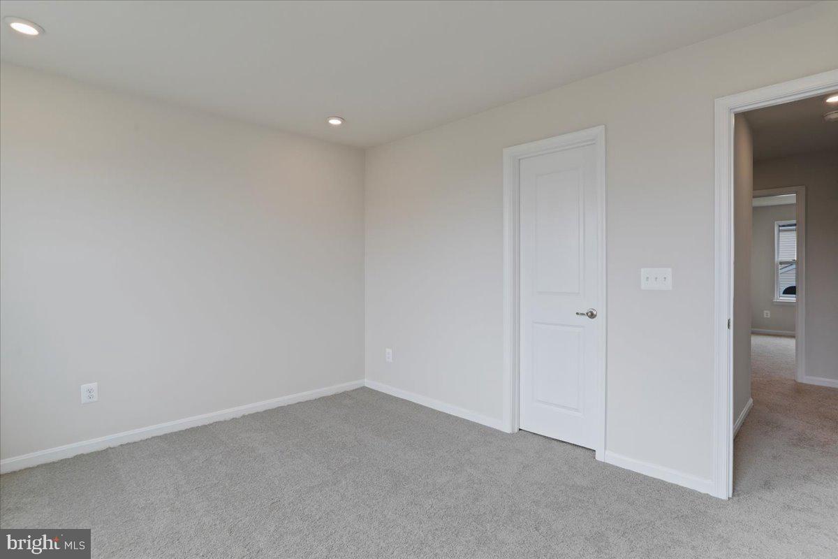 HUNTWELL WEST - Residential Lease