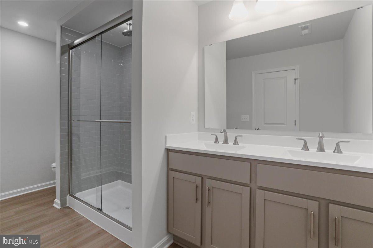 HUNTWELL WEST - Residential Lease