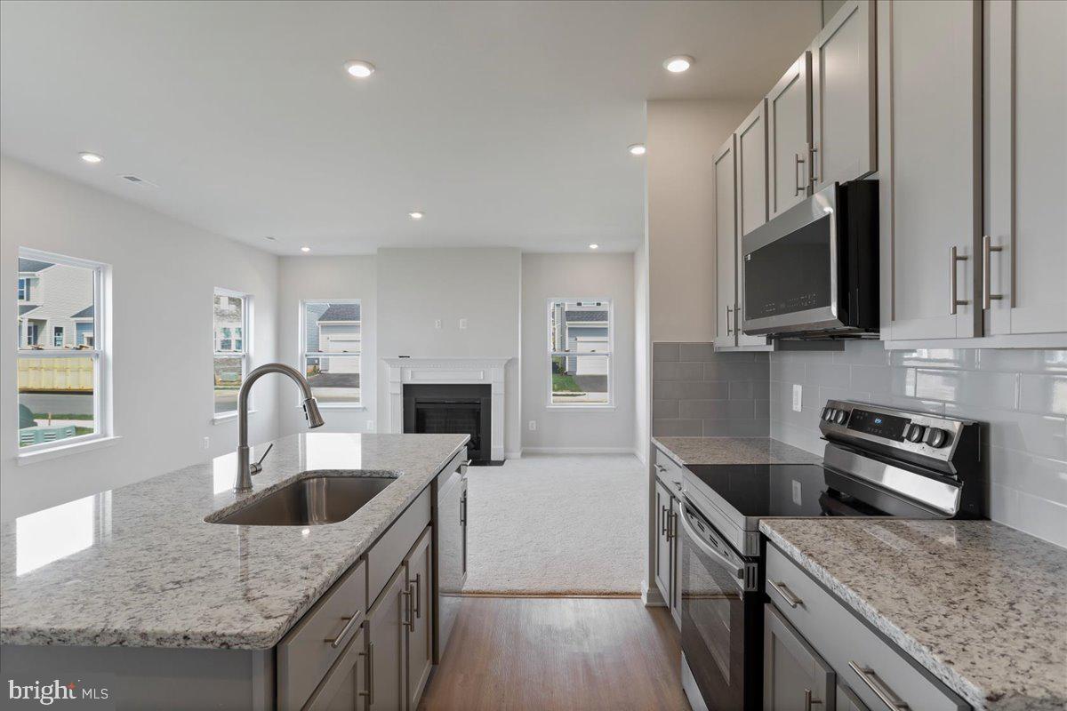 HUNTWELL WEST - Residential Lease