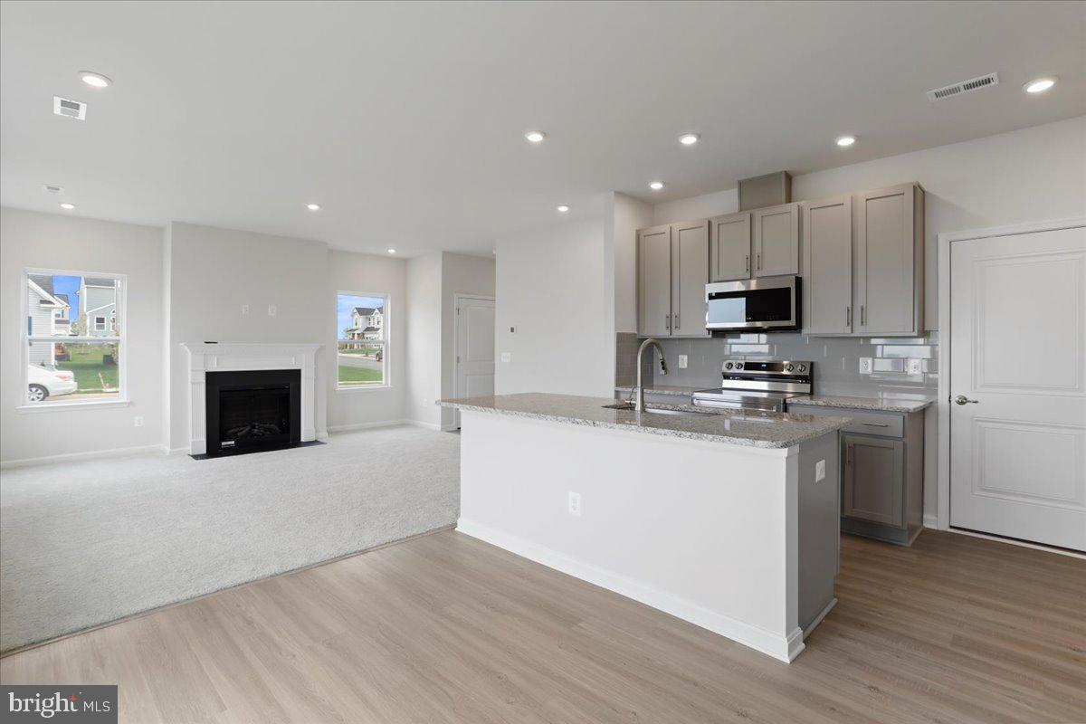 HUNTWELL WEST - Residential Lease