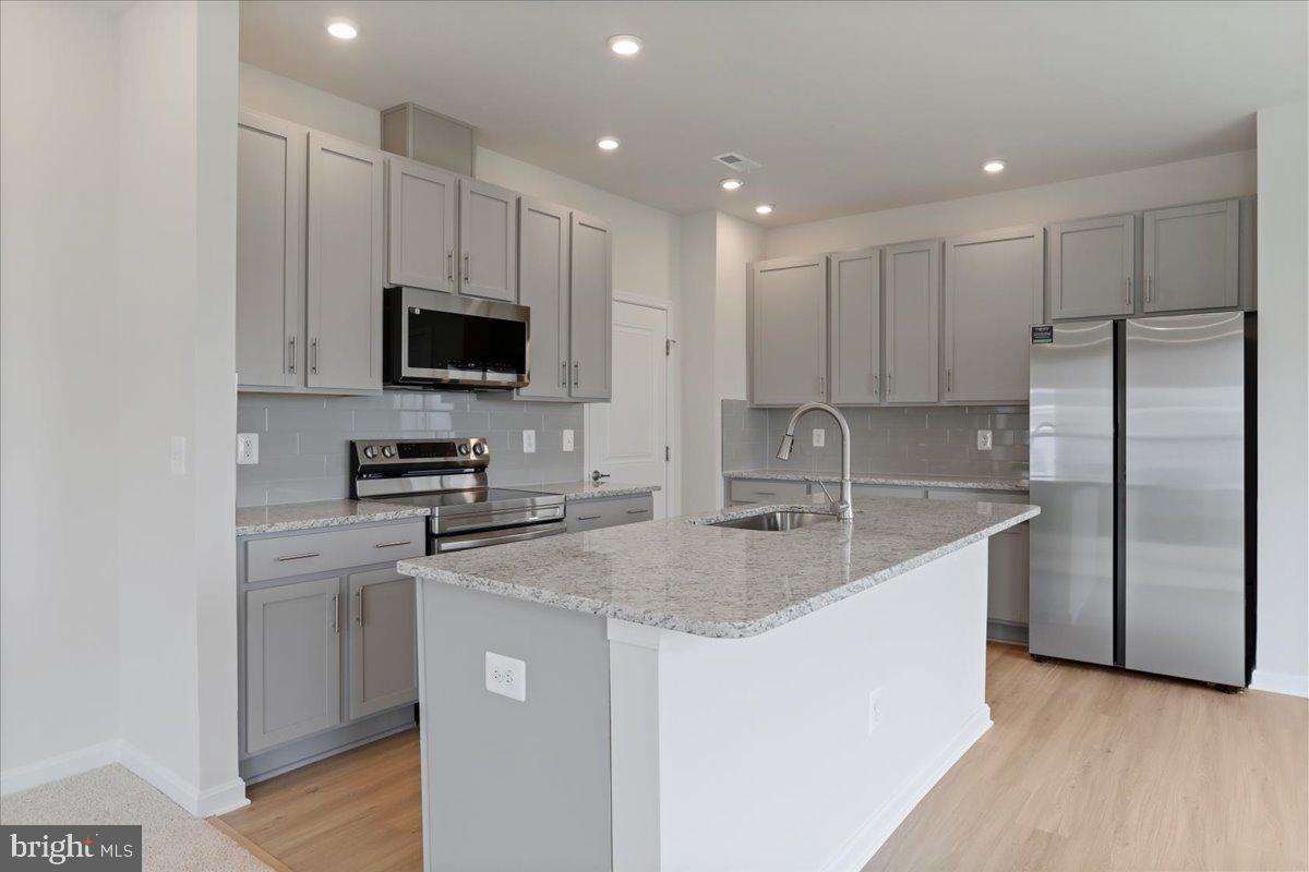 HUNTWELL WEST - Residential Lease