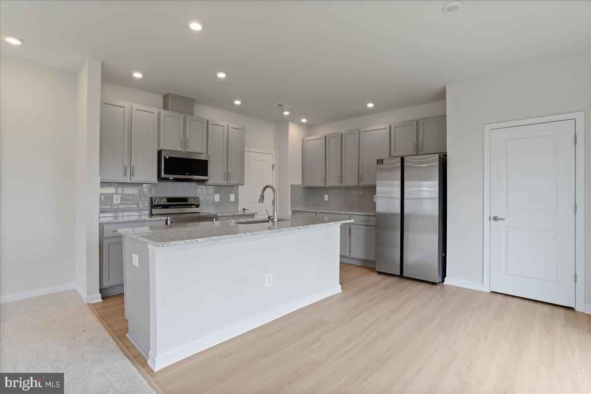 HUNTWELL WEST - Residential Lease