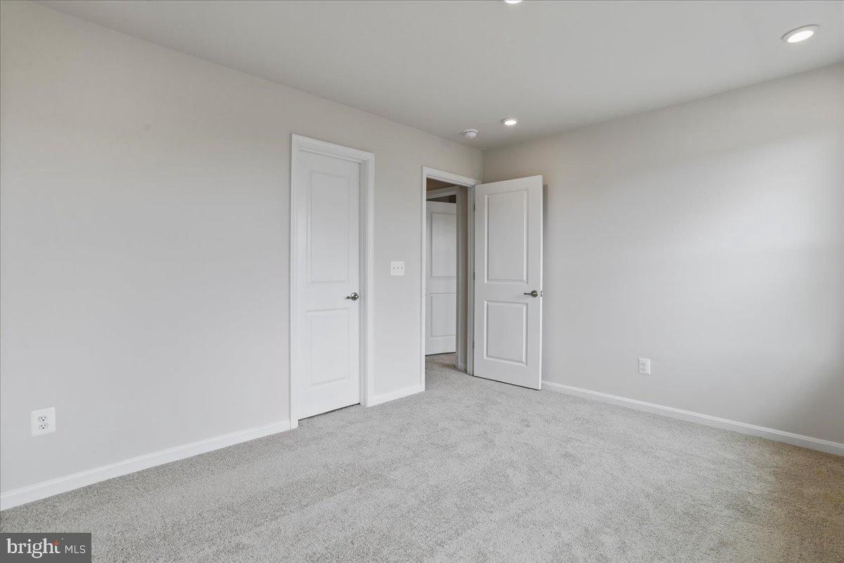 HUNTWELL WEST - Residential Lease