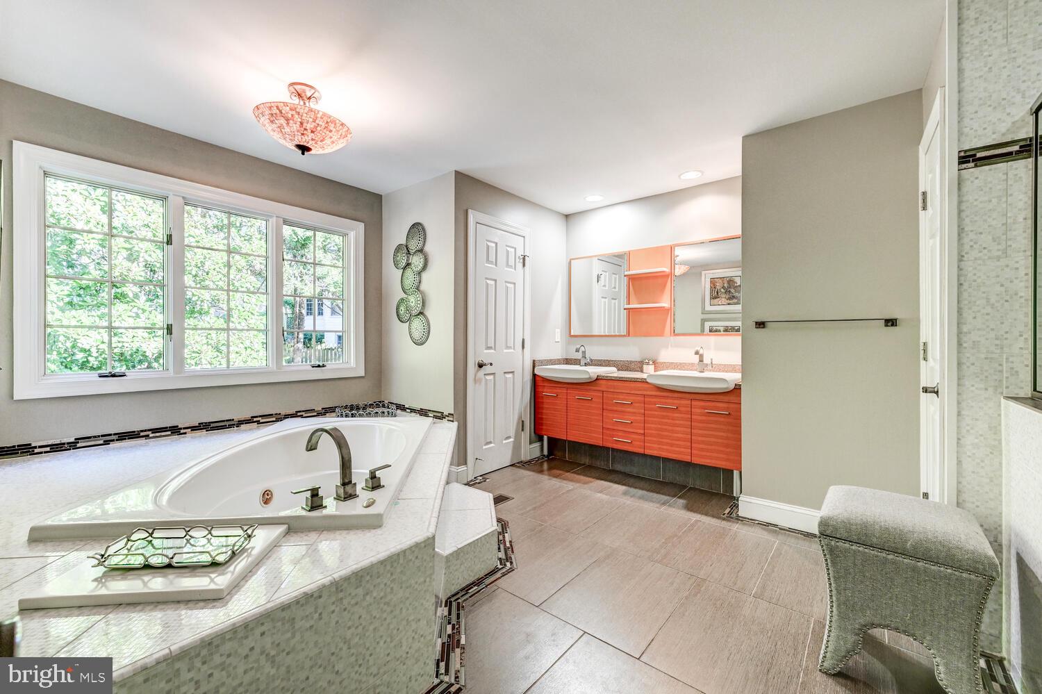 SEMINARY OVERLOOK - Residential