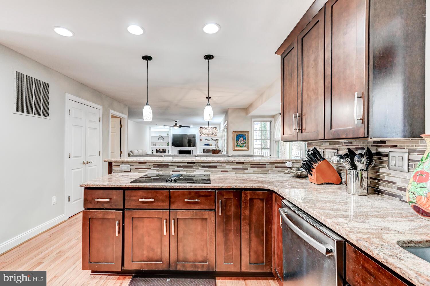 SEMINARY OVERLOOK - Residential