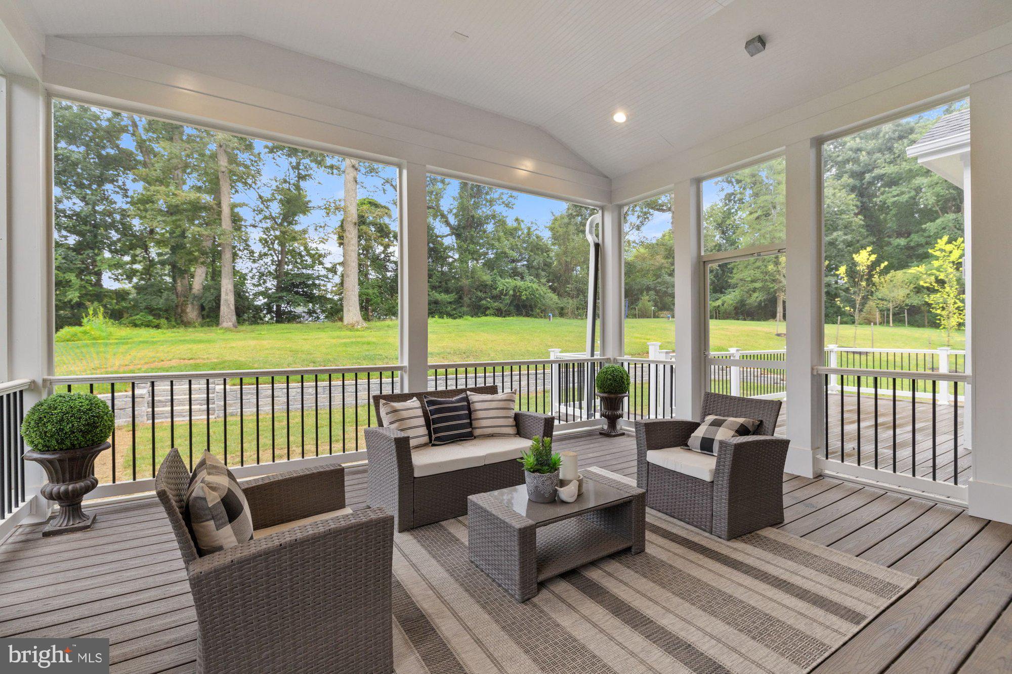 SPRING LAKE - Residential