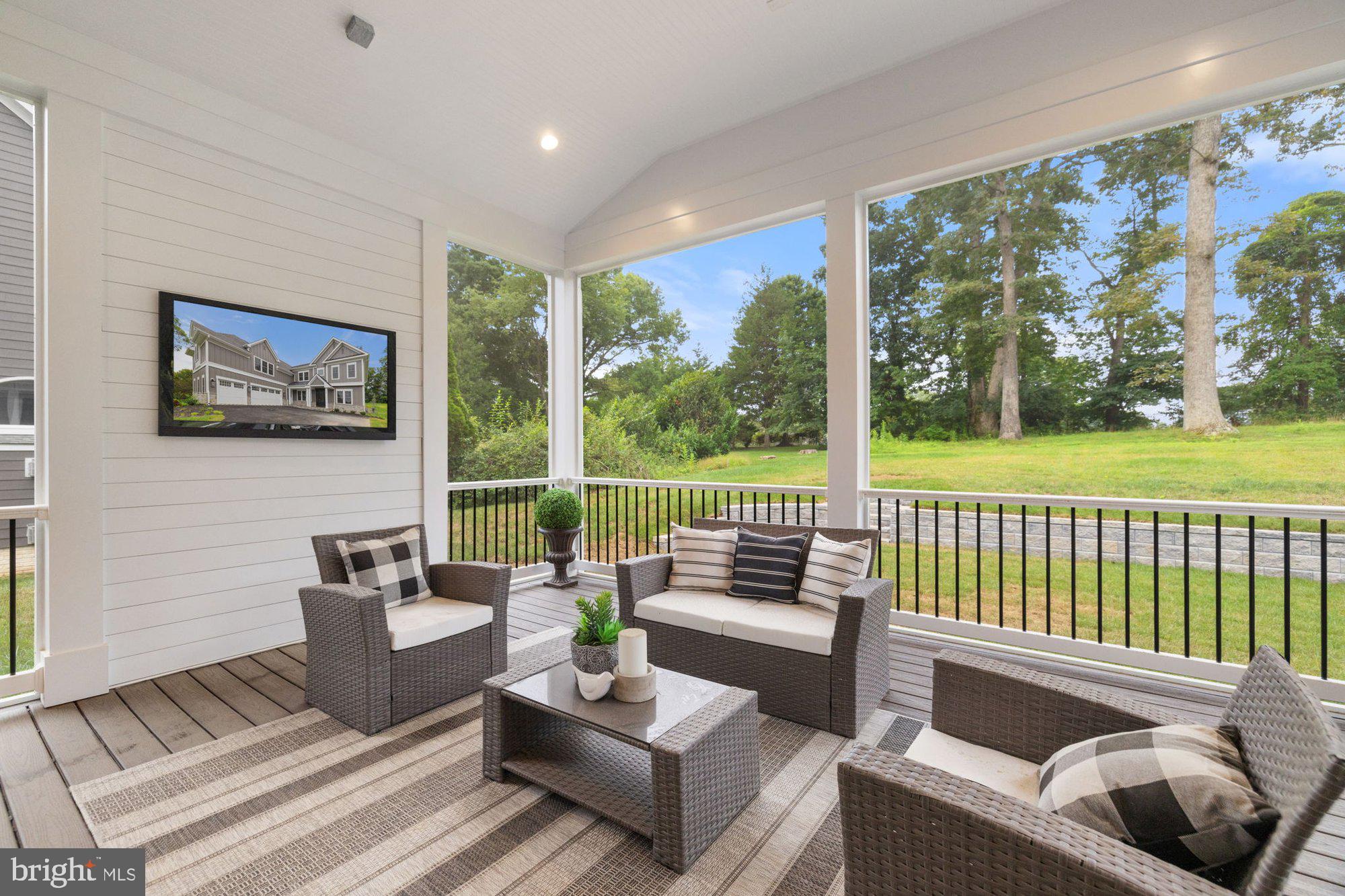 SPRING LAKE - Residential