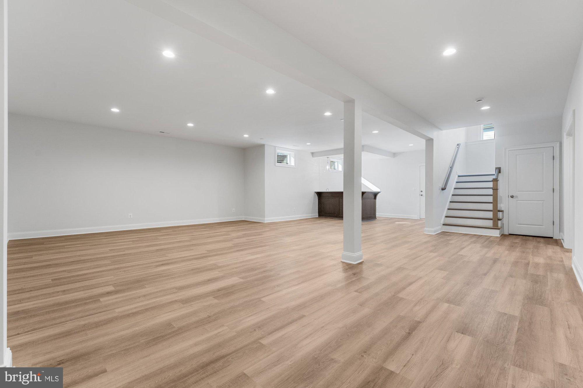 SPRING LAKE - Residential