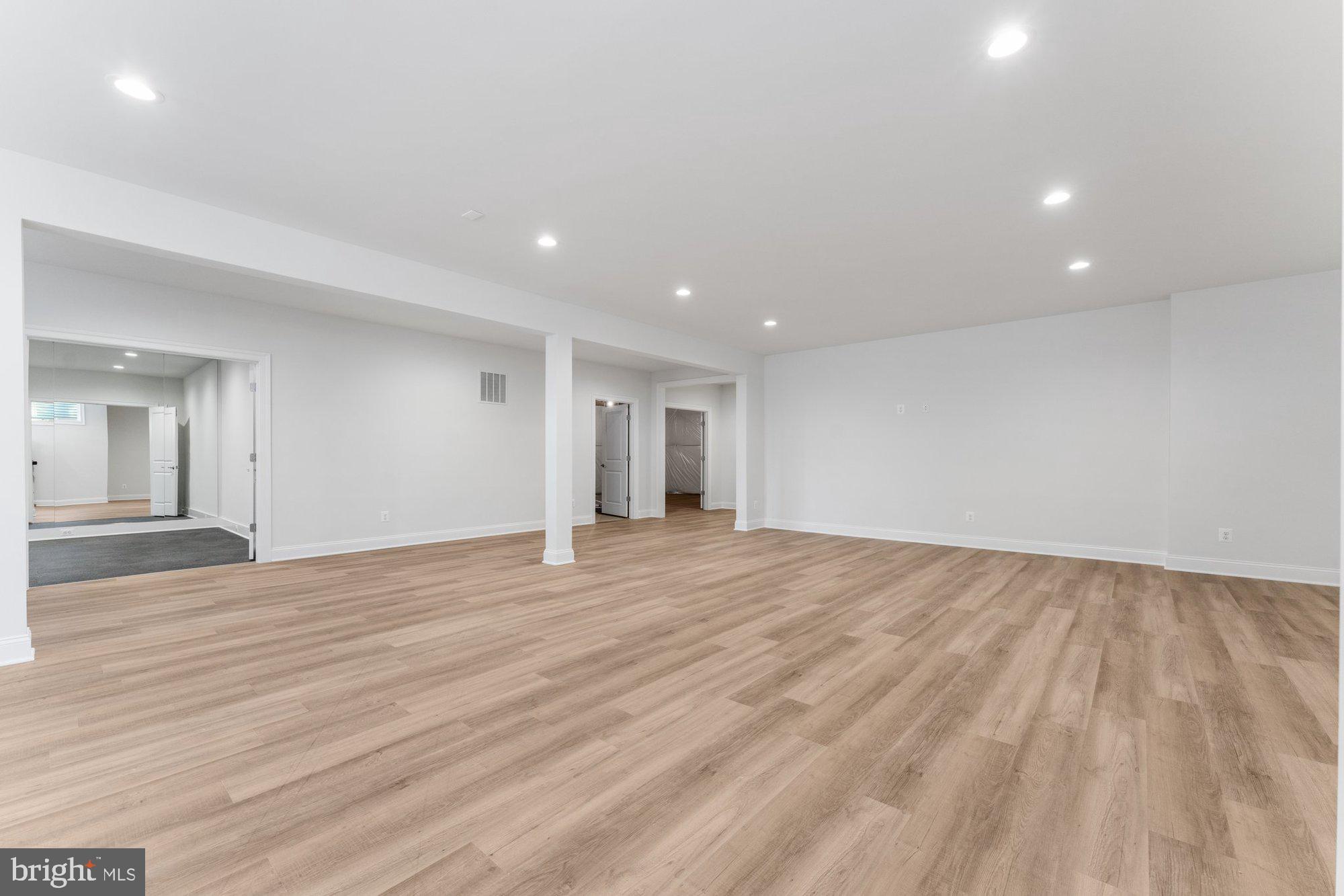 SPRING LAKE - Residential