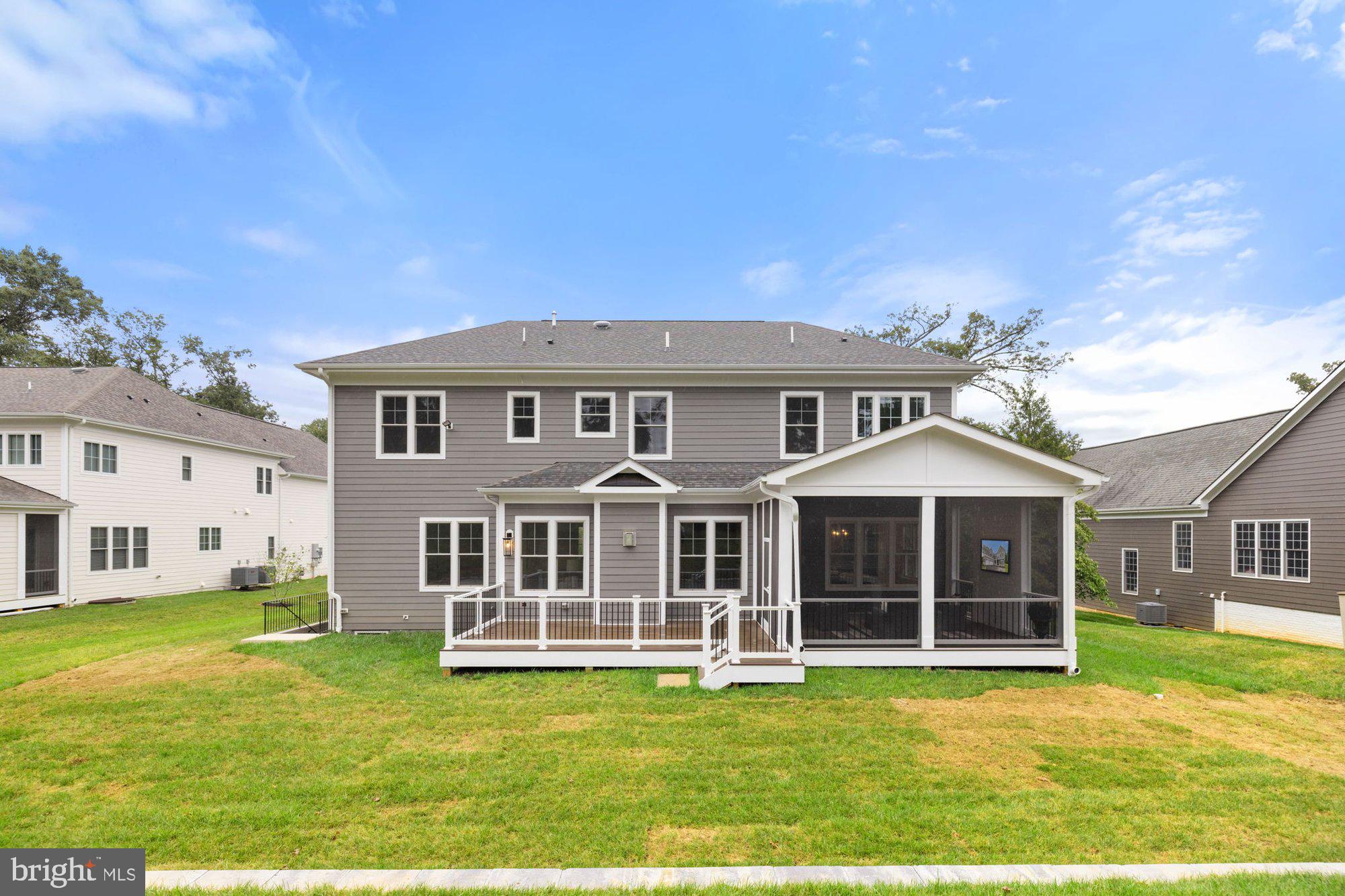 SPRING LAKE - Residential