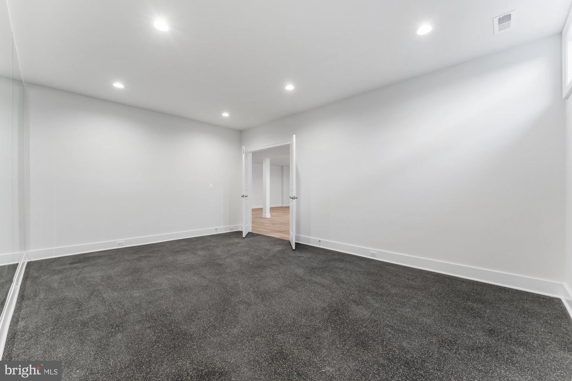 SPRING LAKE - Residential