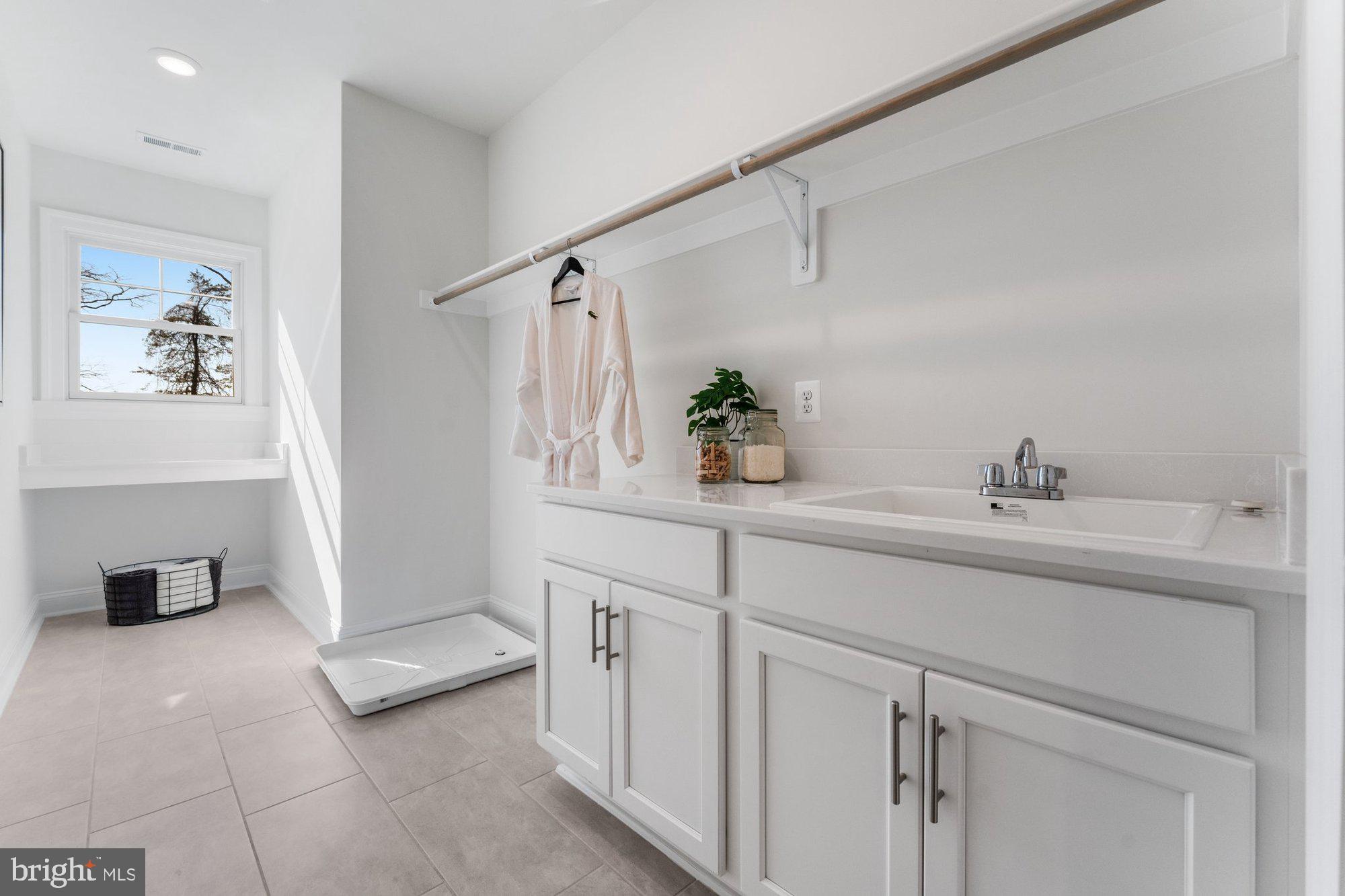 SPRING LAKE - Residential