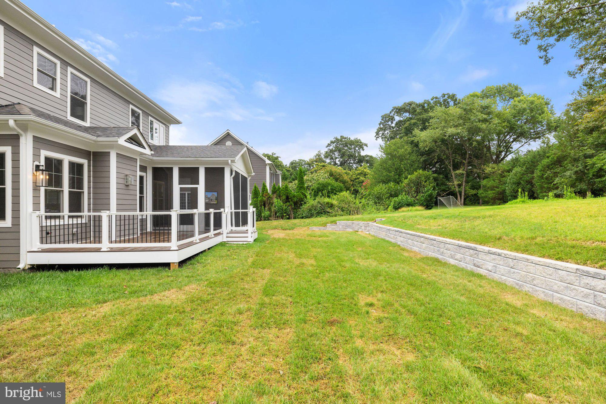 SPRING LAKE - Residential