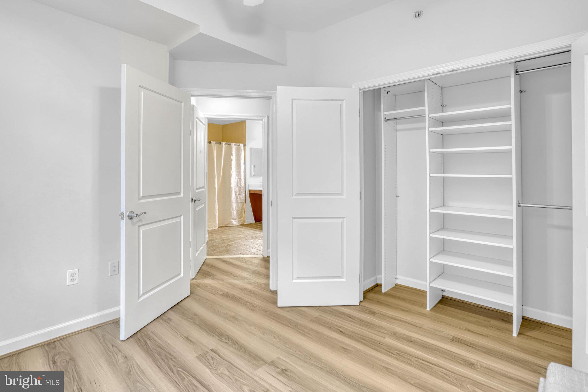 BERKELEY AT BALLSTON - Residential