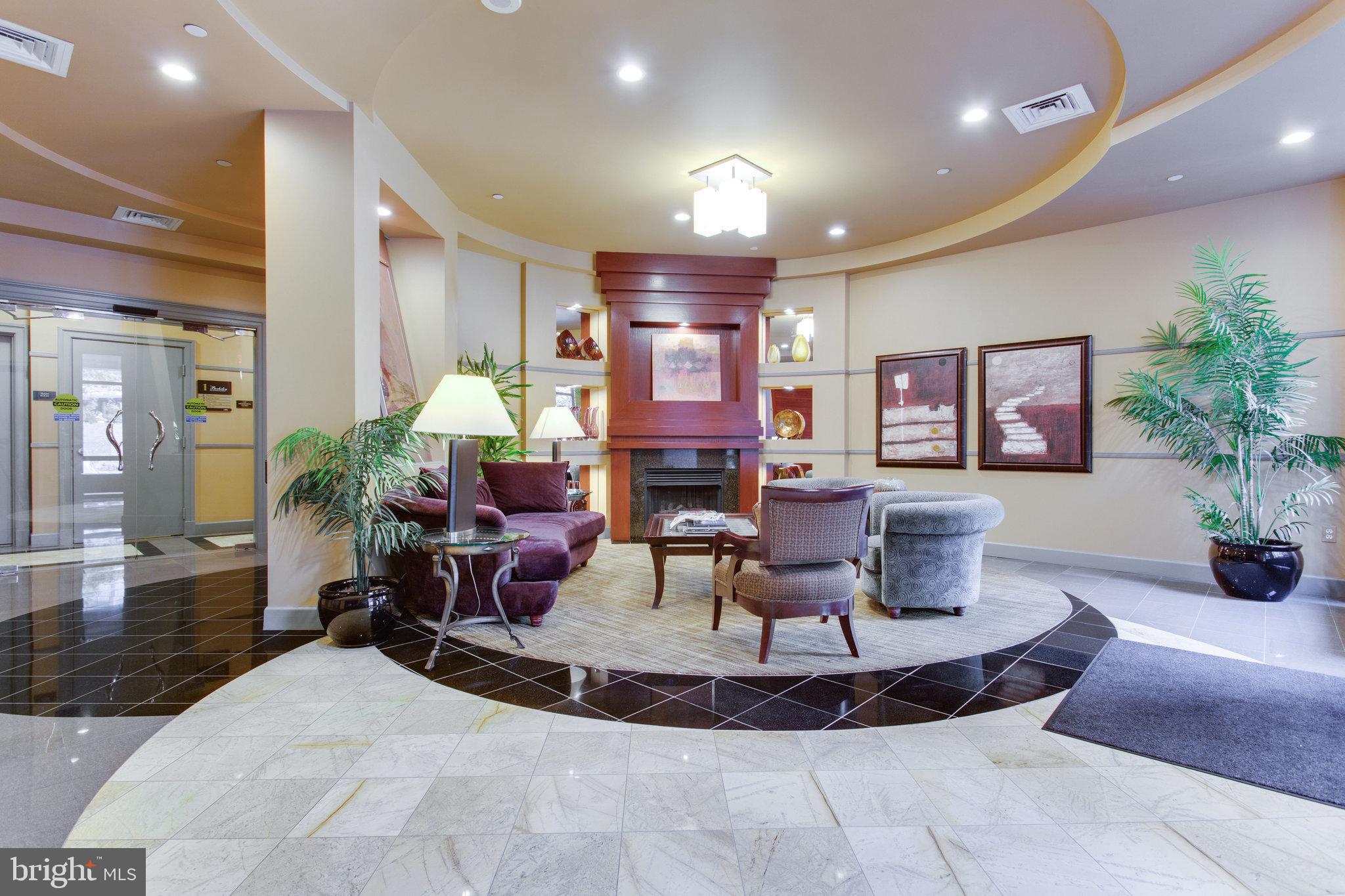 BERKELEY AT BALLSTON - Residential