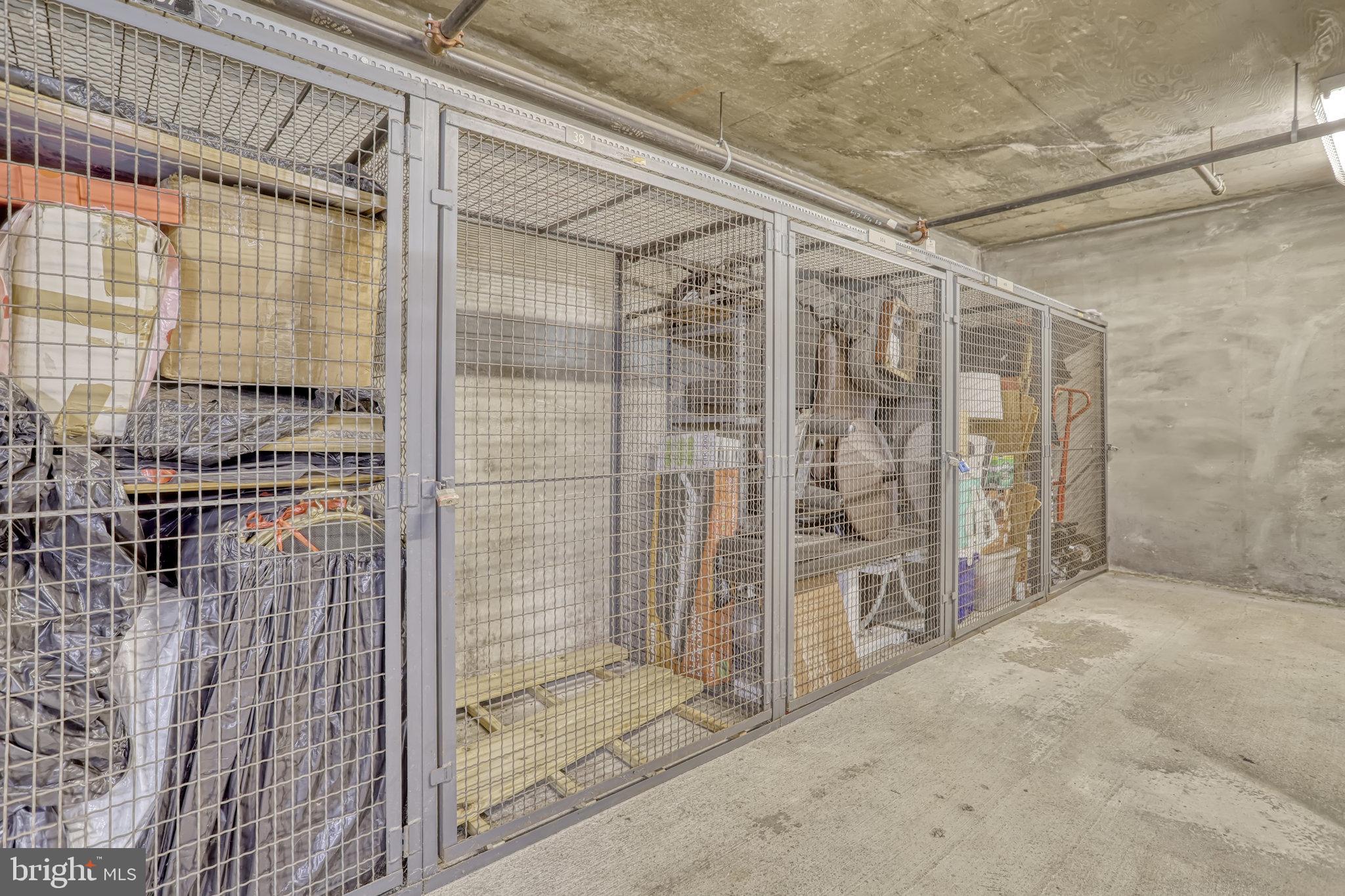 BERKELEY AT BALLSTON - Residential