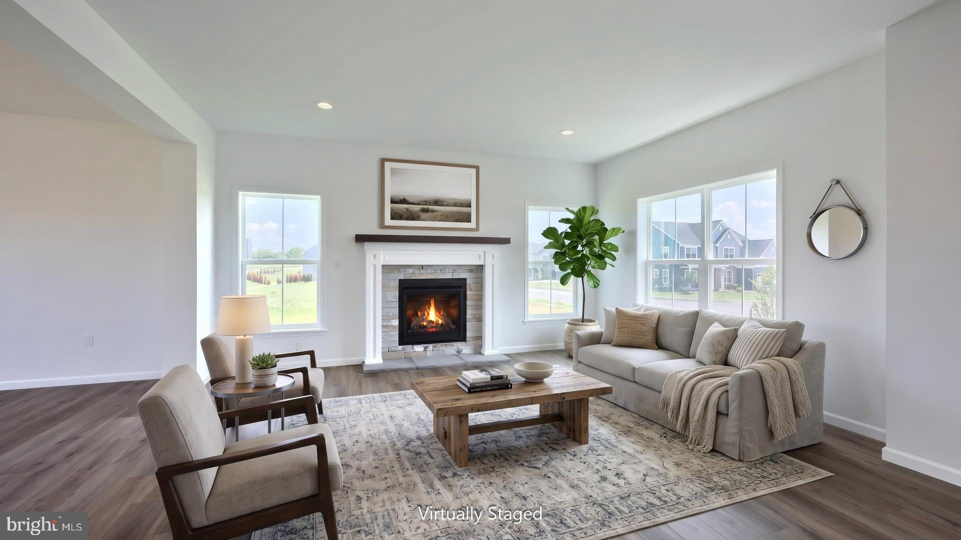 641 SUNSET BOULEVARD