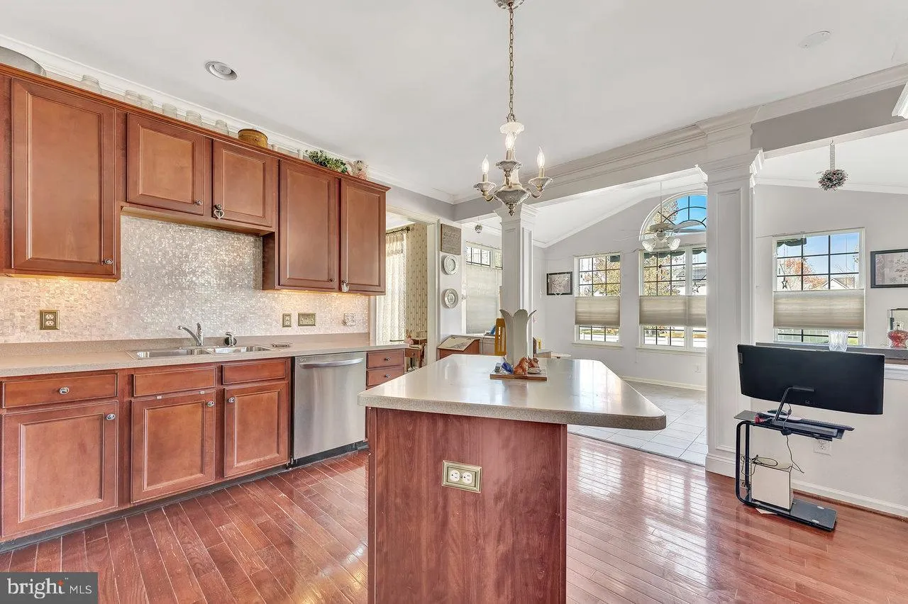 Swedesboro, New Jersey 08085, United States, 4 Bedrooms Bedrooms, ,3 BathroomsBathrooms,Residential,Pending,33753