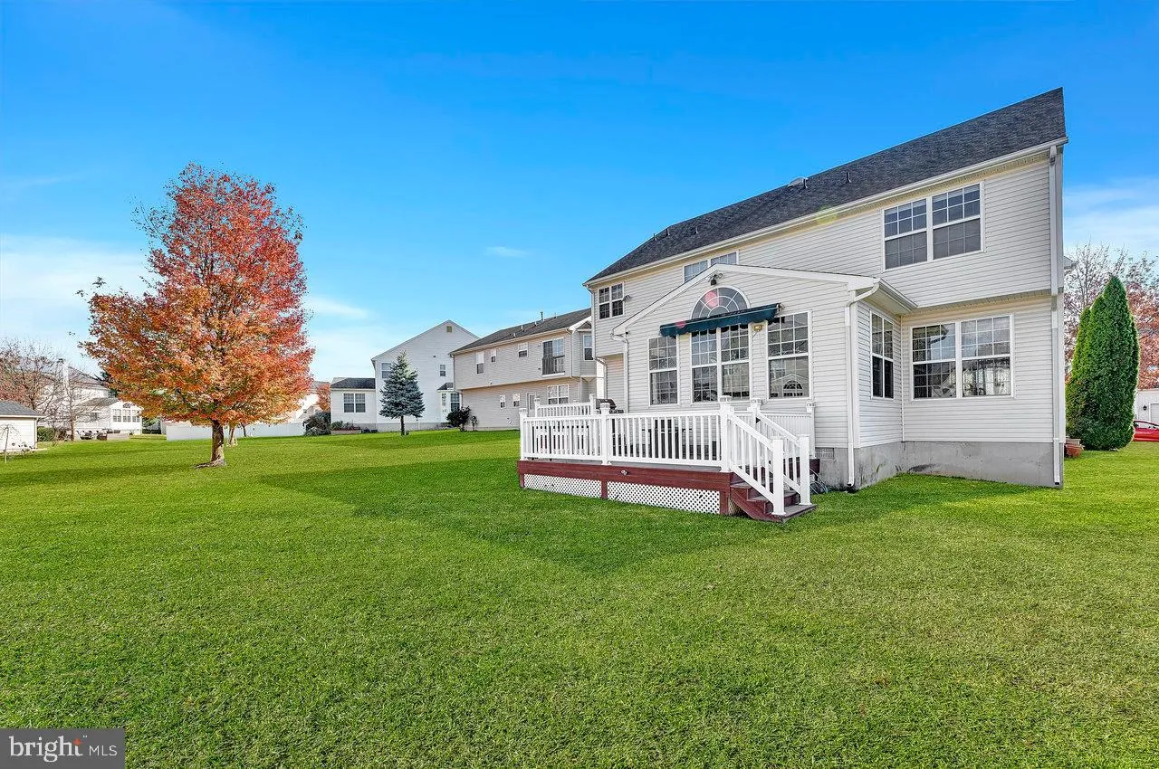 Swedesboro, New Jersey 08085, United States, 4 Bedrooms Bedrooms, ,3 BathroomsBathrooms,Residential,Pending,33753