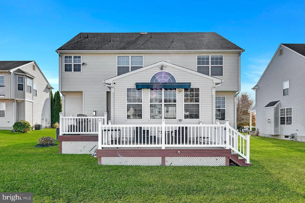 Swedesboro, New Jersey 08085, United States, 4 Bedrooms Bedrooms, ,3 BathroomsBathrooms,Residential,Pending,33753