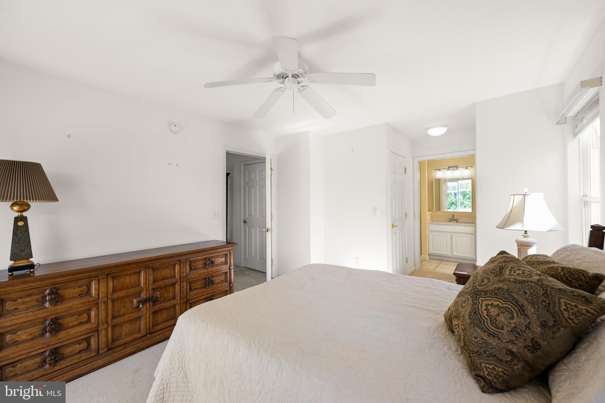 HEARTHSTONE MANOR - Residential