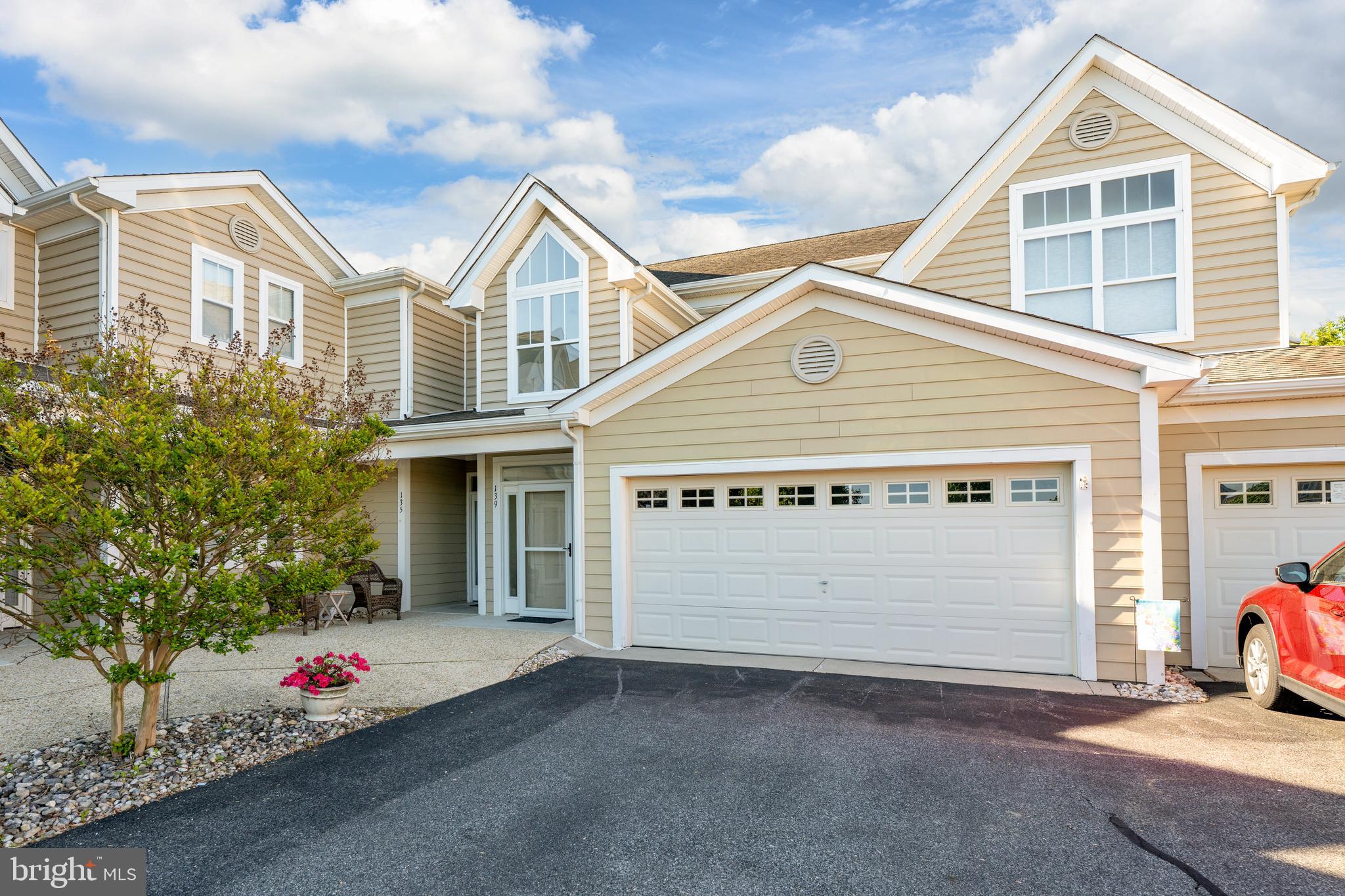 HEARTHSTONE MANOR - Residential