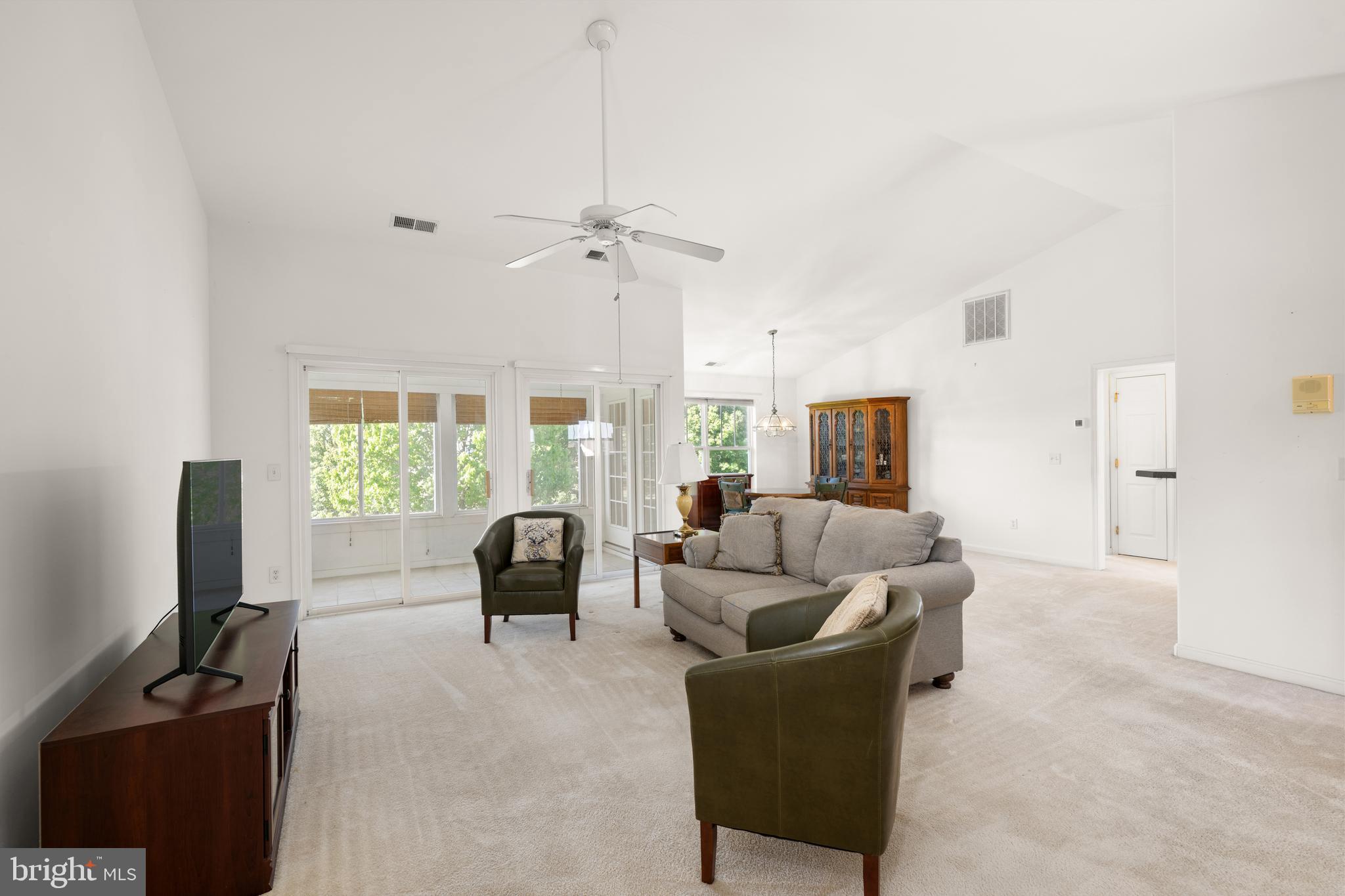 HEARTHSTONE MANOR - Residential