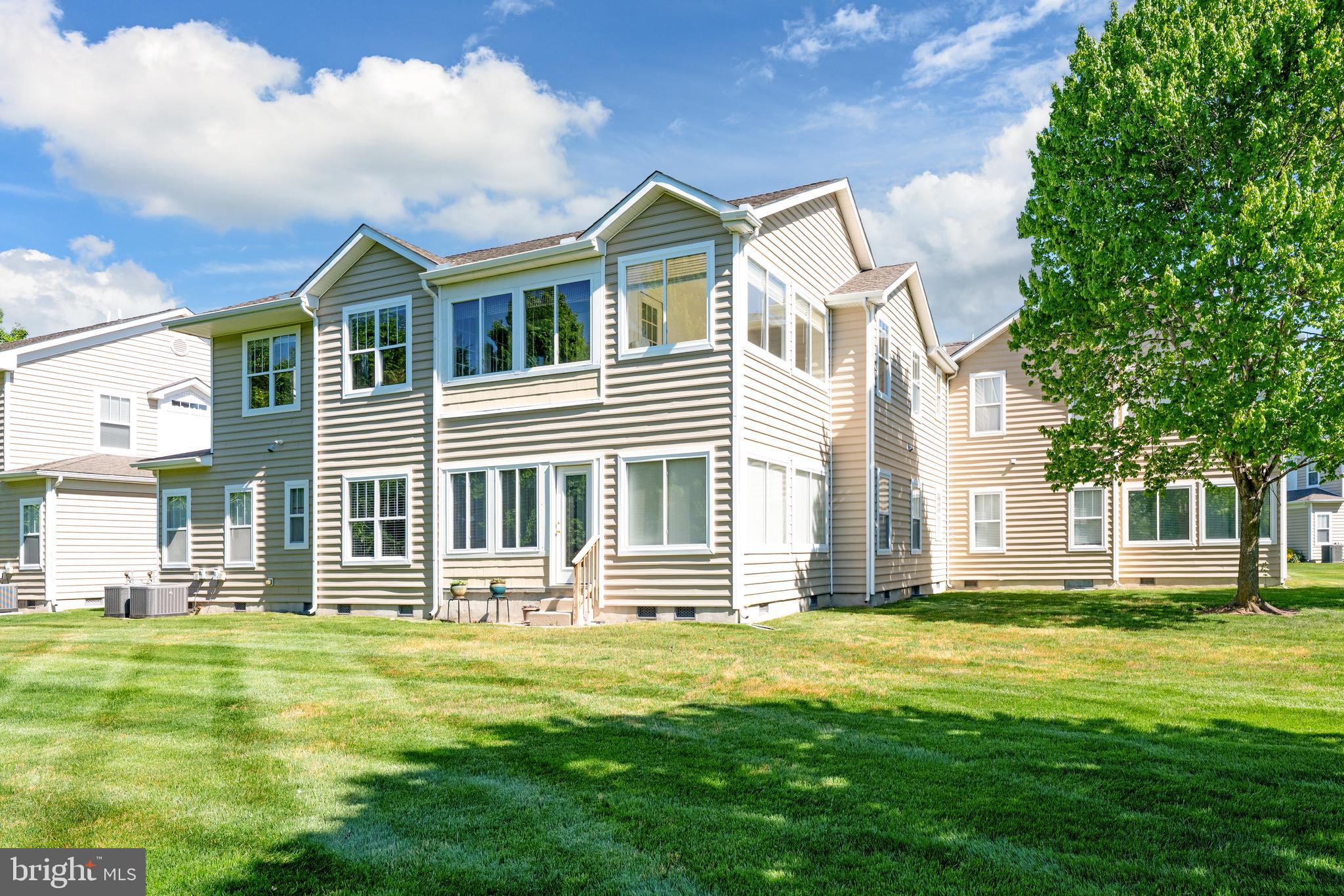 HEARTHSTONE MANOR - Residential