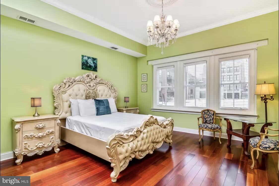 OLD CITY - Residential