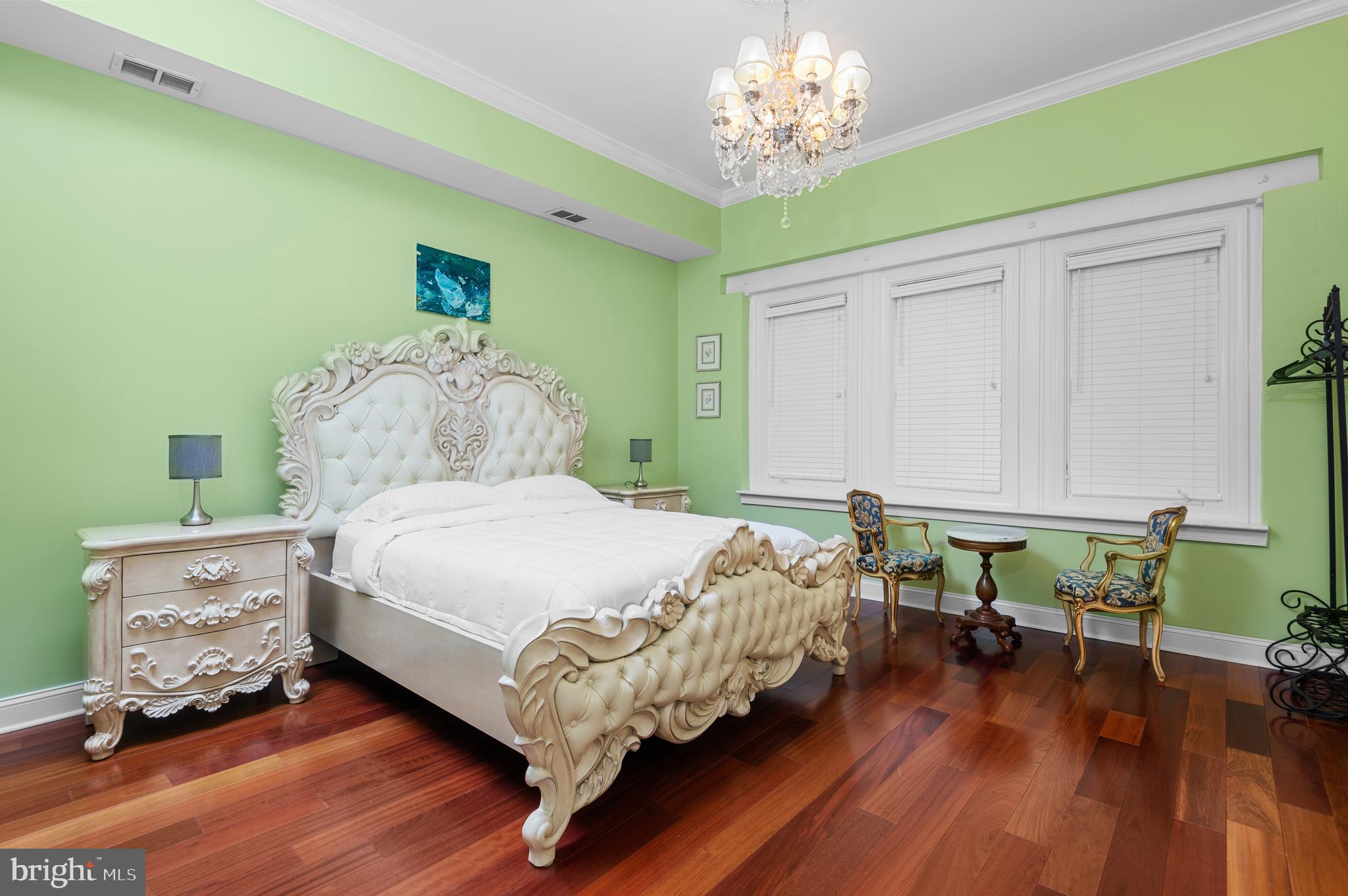 OLD CITY - Residential