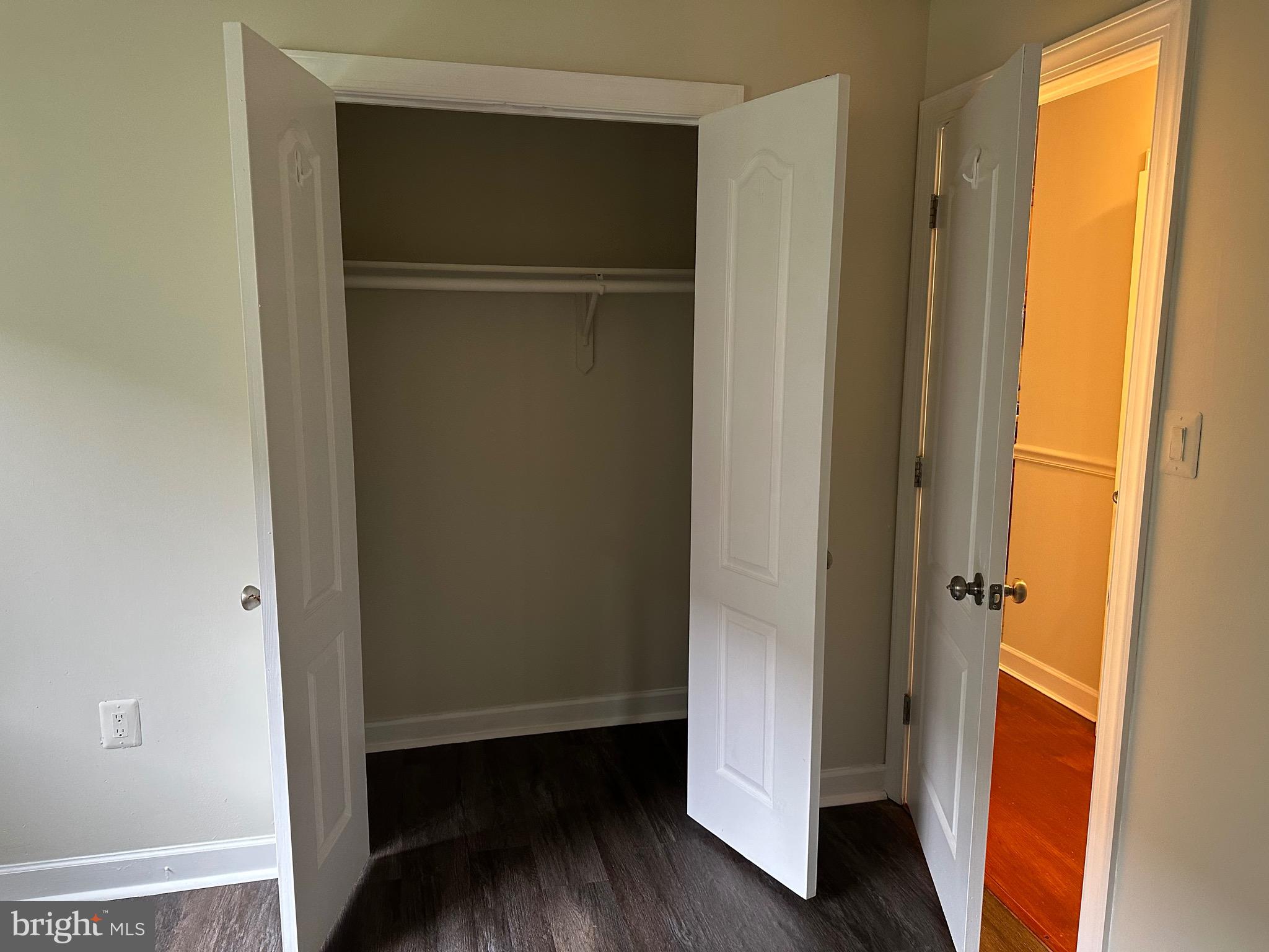 WESTWOOD PARK - Residential Lease