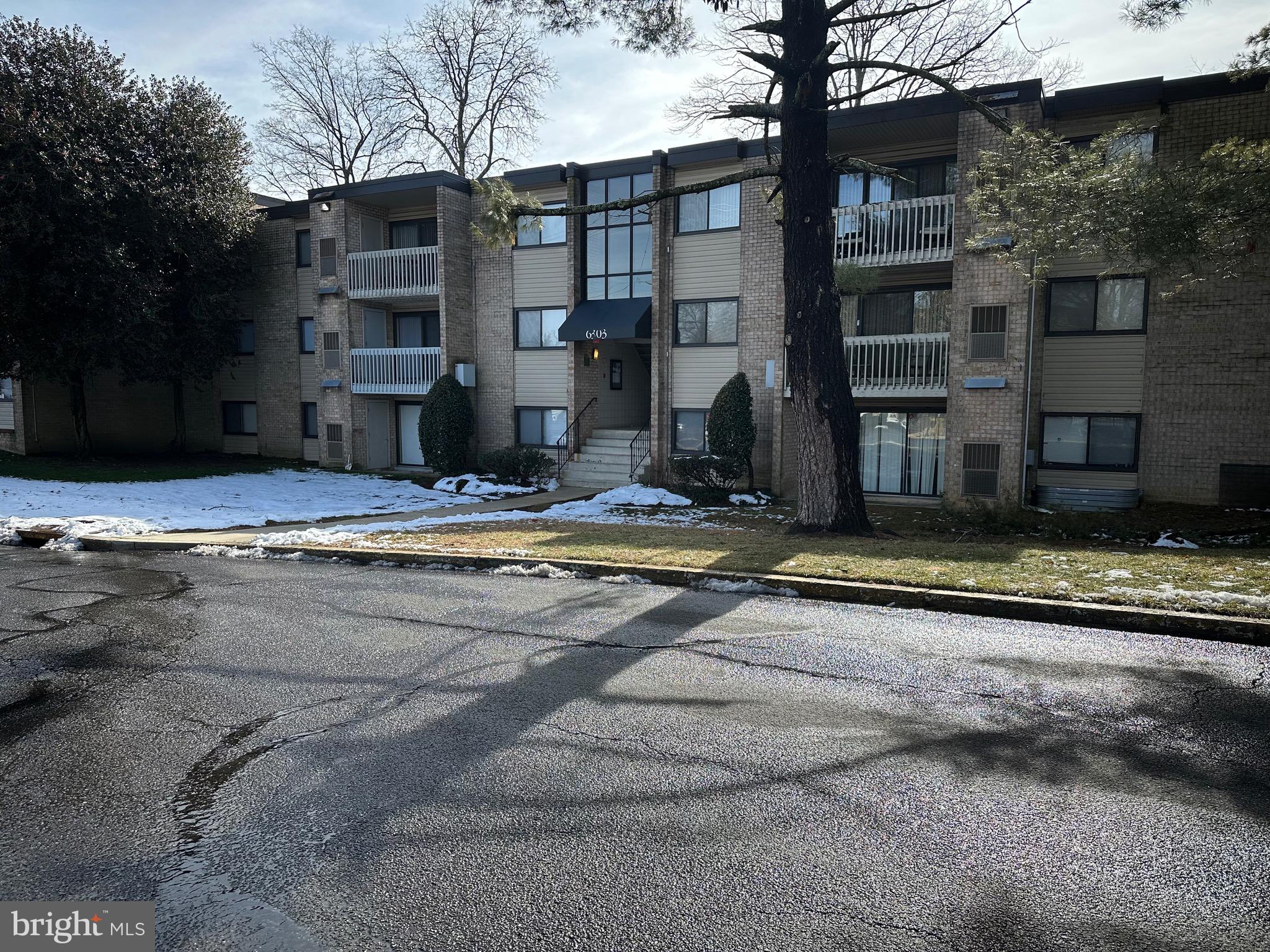 WESTWOOD PARK - Residential Lease