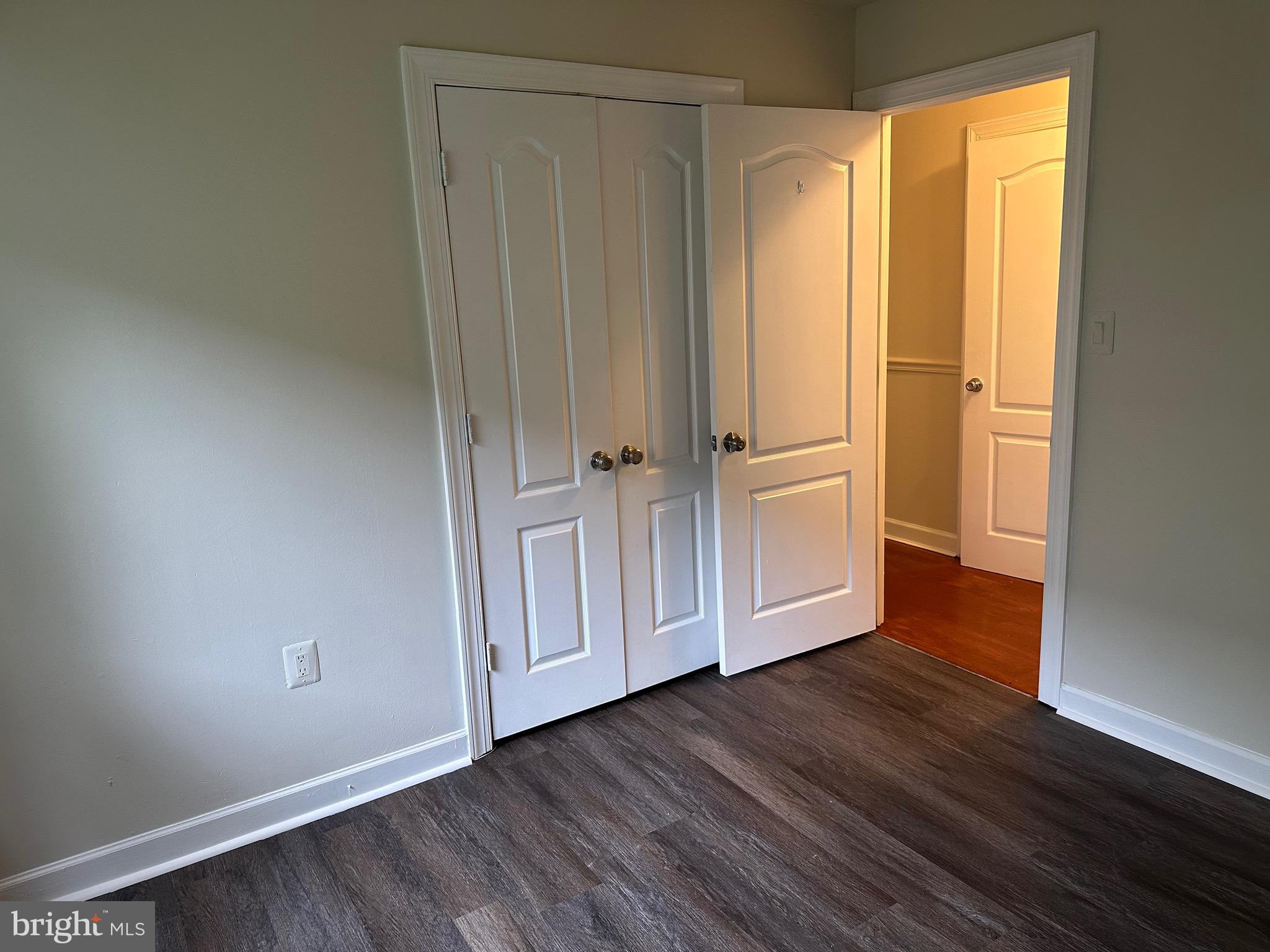 WESTWOOD PARK - Residential Lease