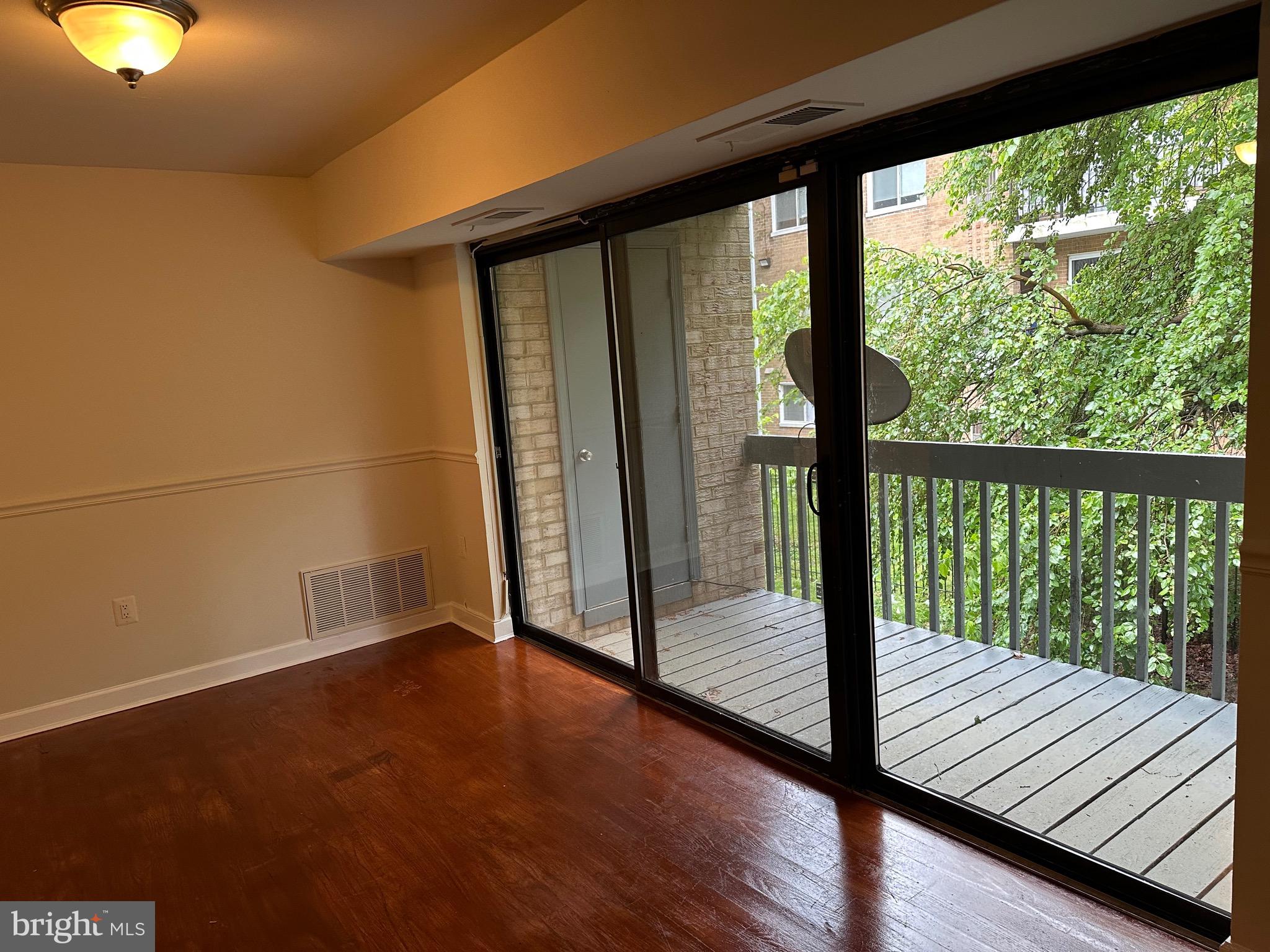 WESTWOOD PARK - Residential Lease