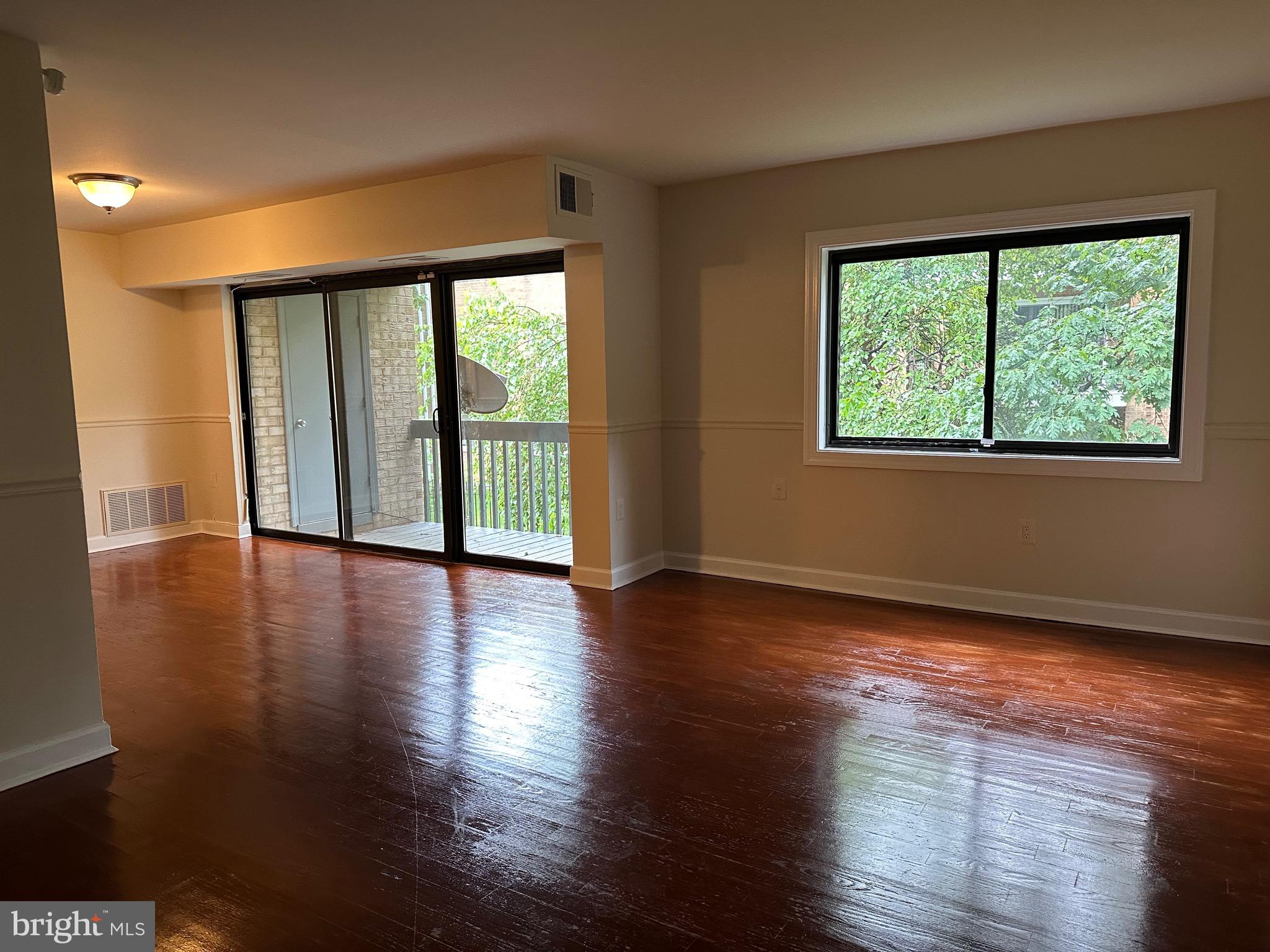 WESTWOOD PARK - Residential Lease