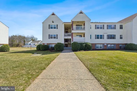 102 Chesterfield Lane Unit 101, Stafford, VA 22556 - MLS#: VAST2033448