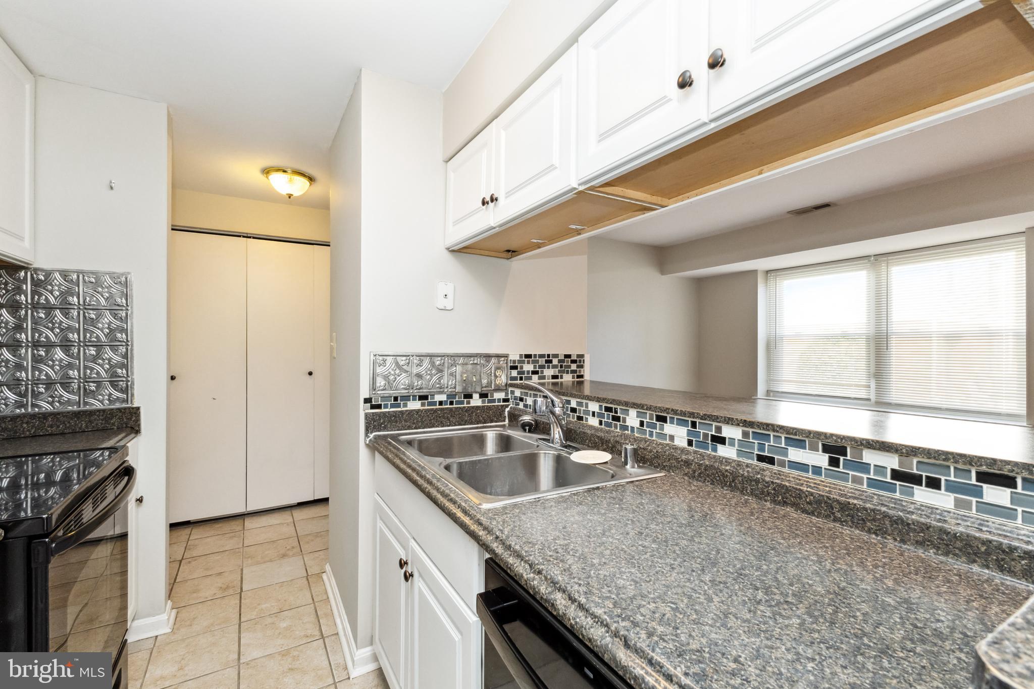 STAFFORD MEADOWS - Residential