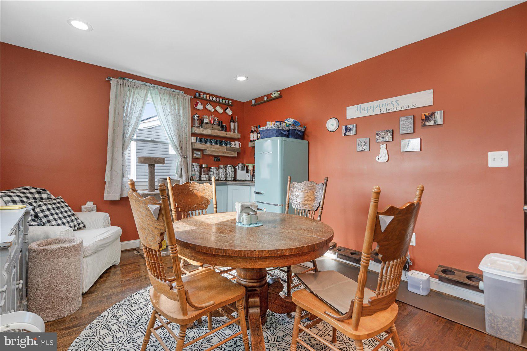 PARKVILLE - Residential