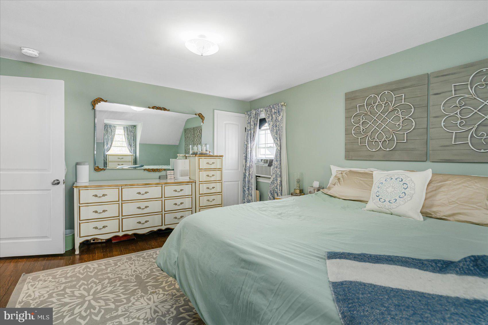 PARKVILLE - Residential