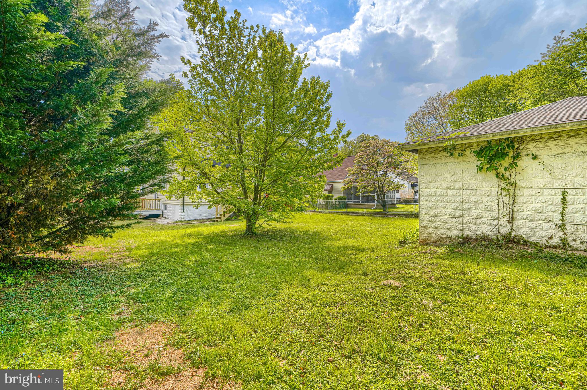 FRANKFORD - Residential