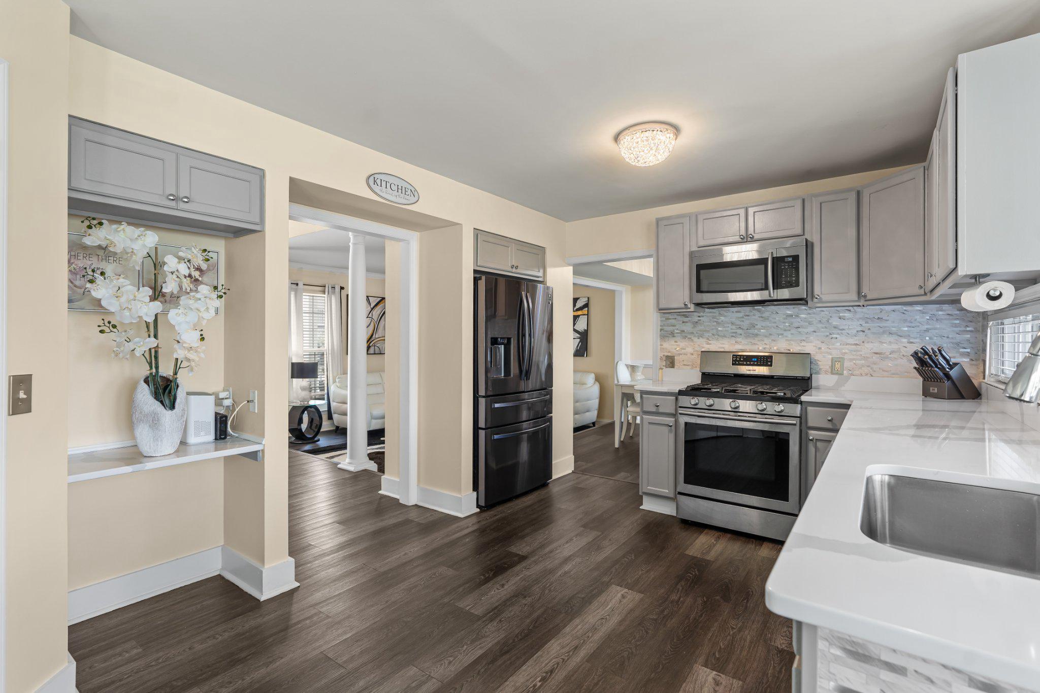 ST JAMES VILLAGE NORTH - Residential