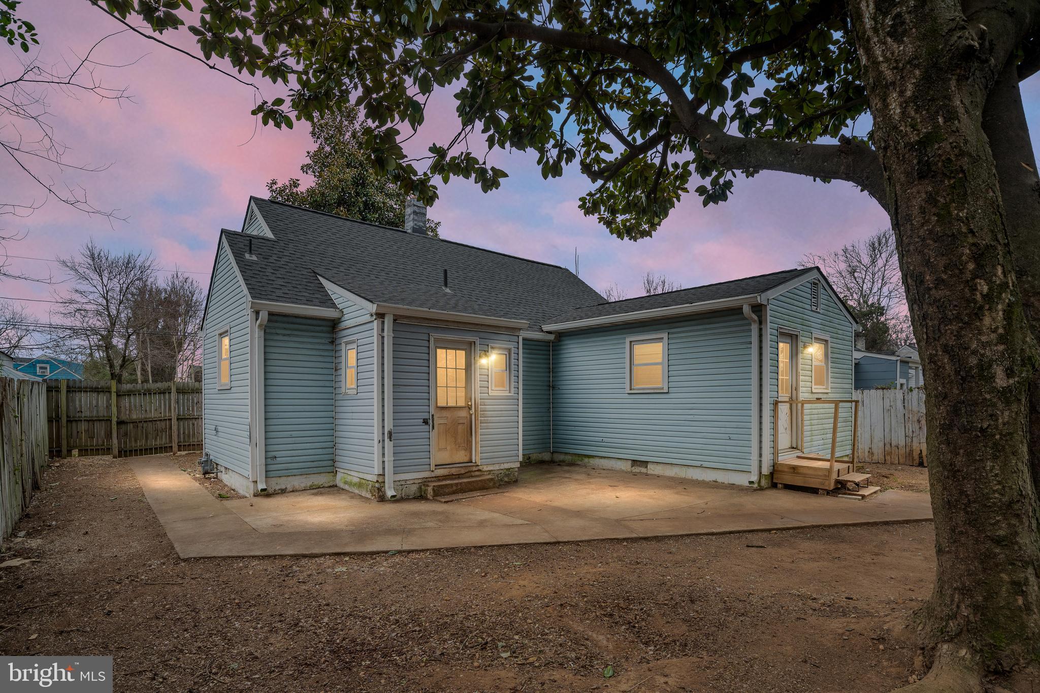 MAYFIELD - Residential