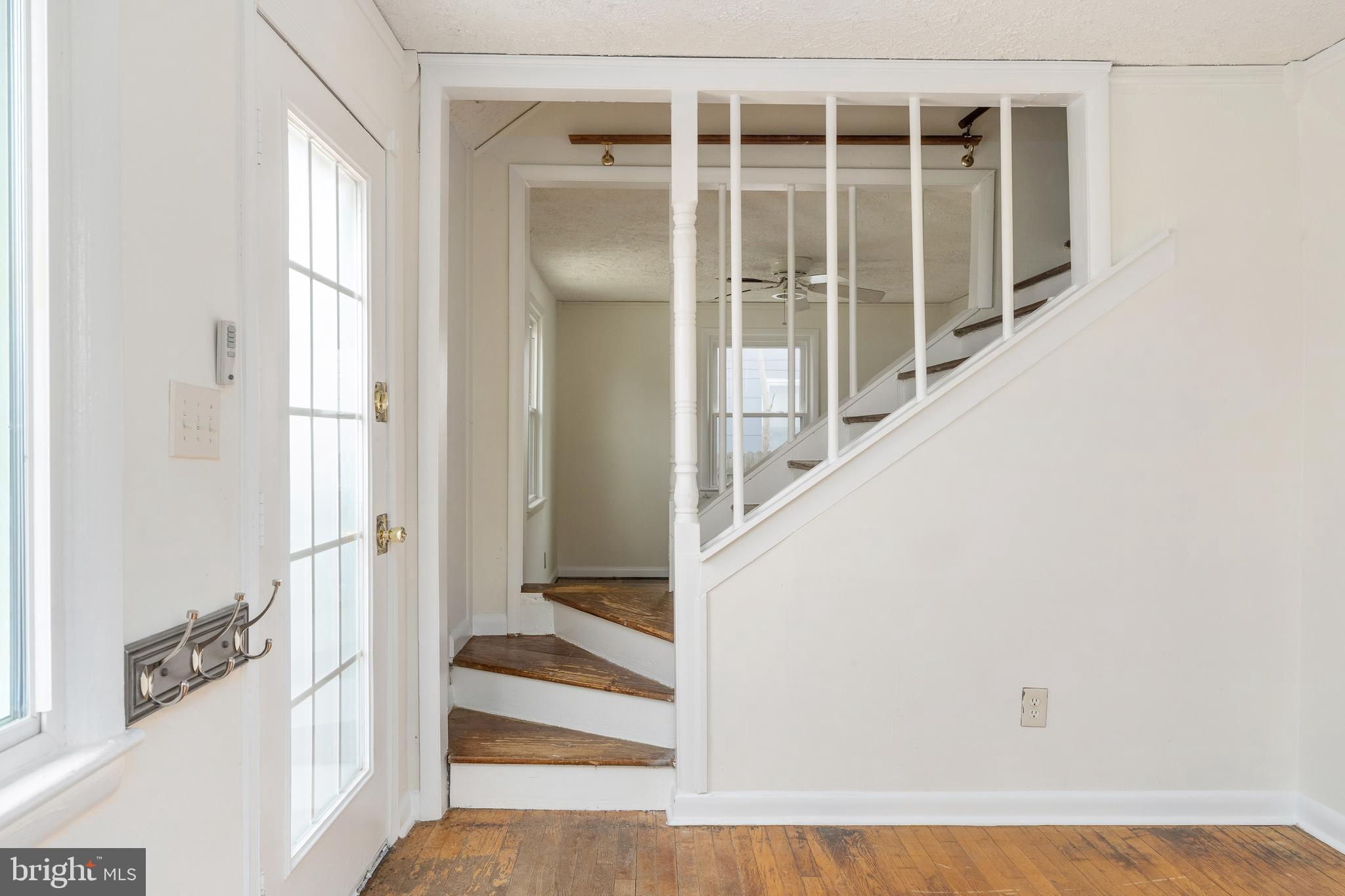 MAYFIELD - Residential